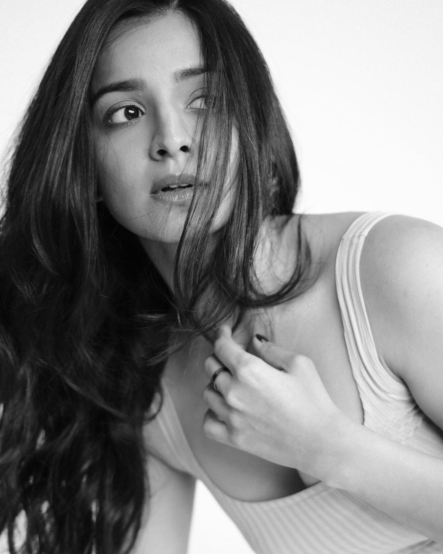Mahima Makwana Stuns In Studio Style Shoot