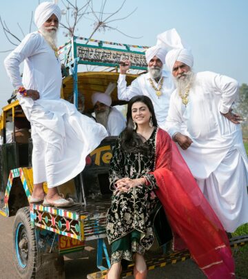 Tradition meets chic looks as Mahishi dons a fresh outfit from The LadySc Couture with flair.