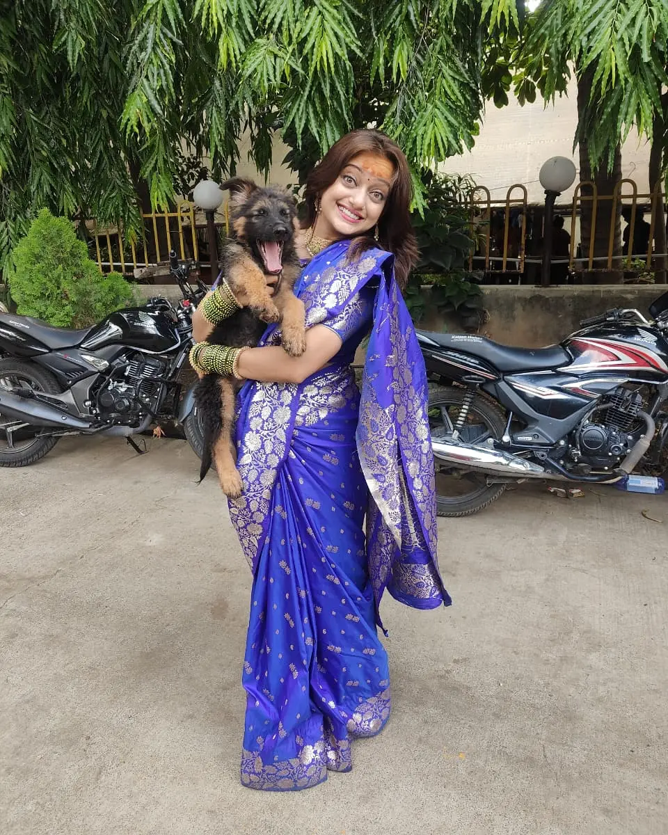 Manasi Naik Radiates Elegance in Savali Lifestyle Saree
