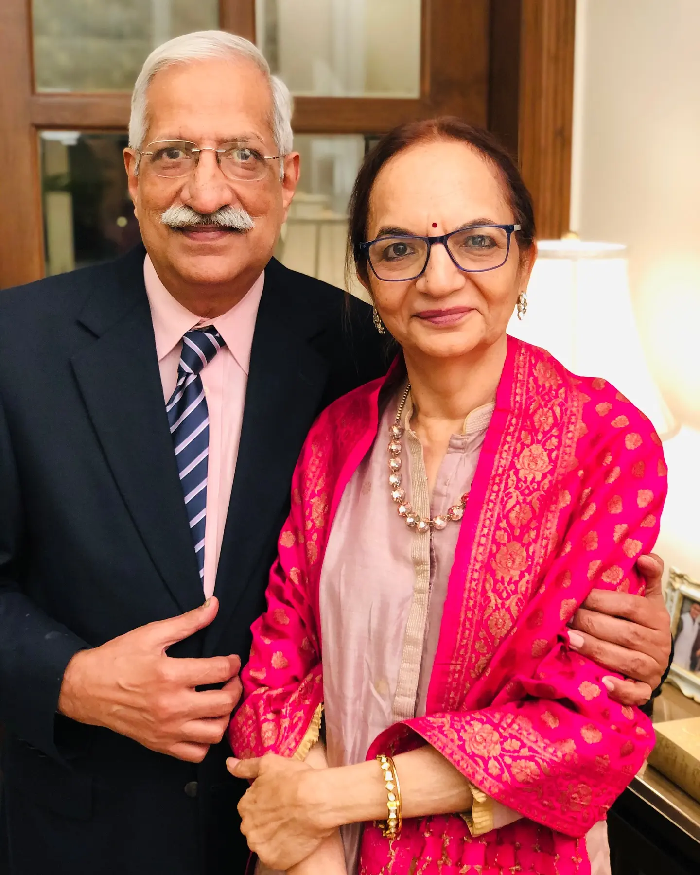 Manav Gohil Celebrates Parents’ Golden 50th Anniversary Honoring 50 years of resilience, love, and legacy, a golden celebration of parental unity.