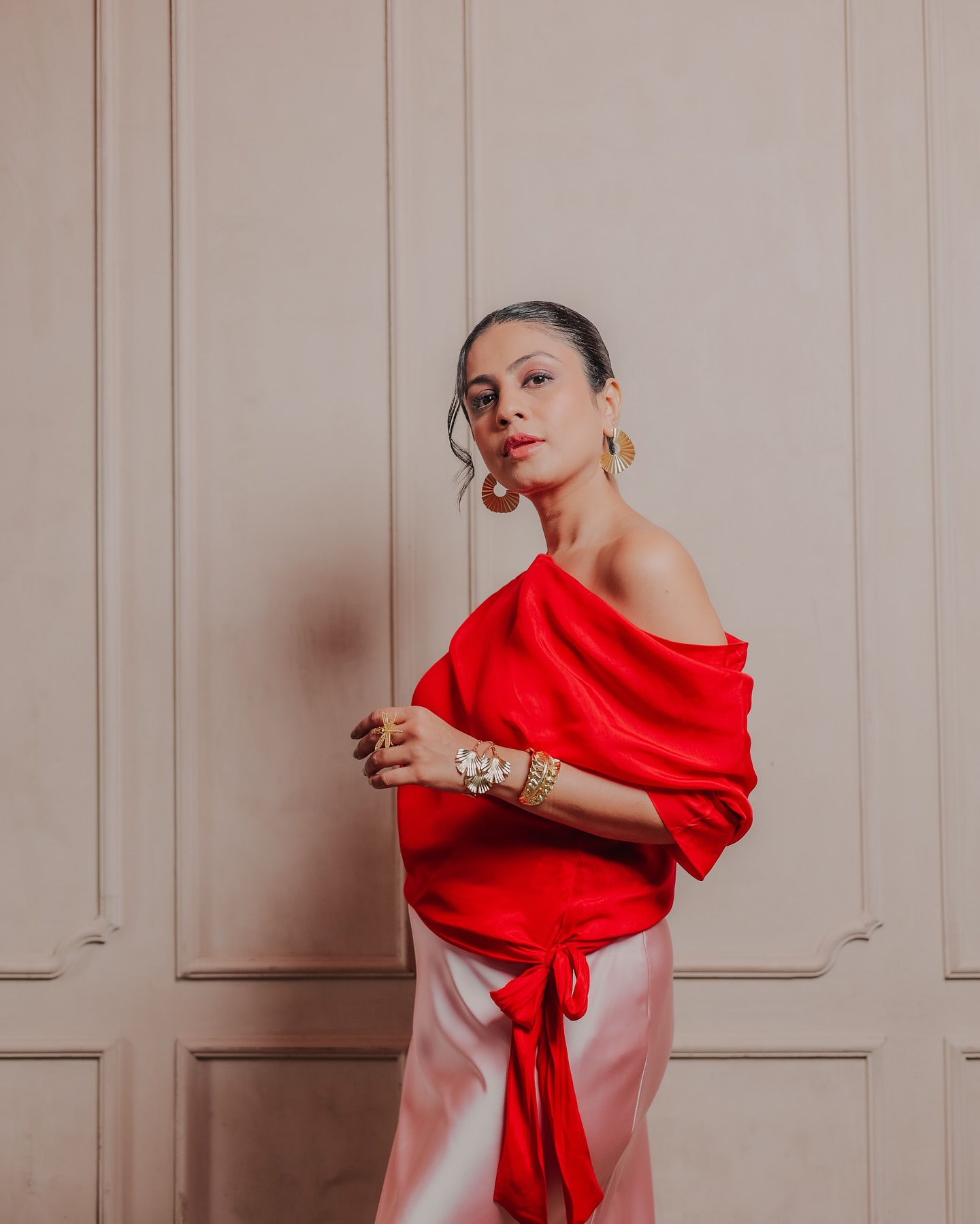 Mansi Parekh Stuns In Bold Red On Monday