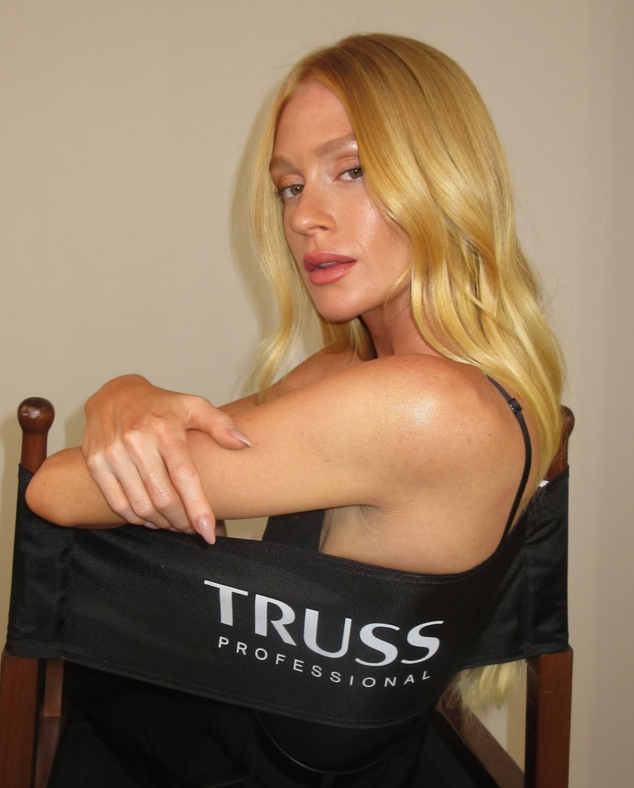 Marina Ruy Barbosa Goes Blonde