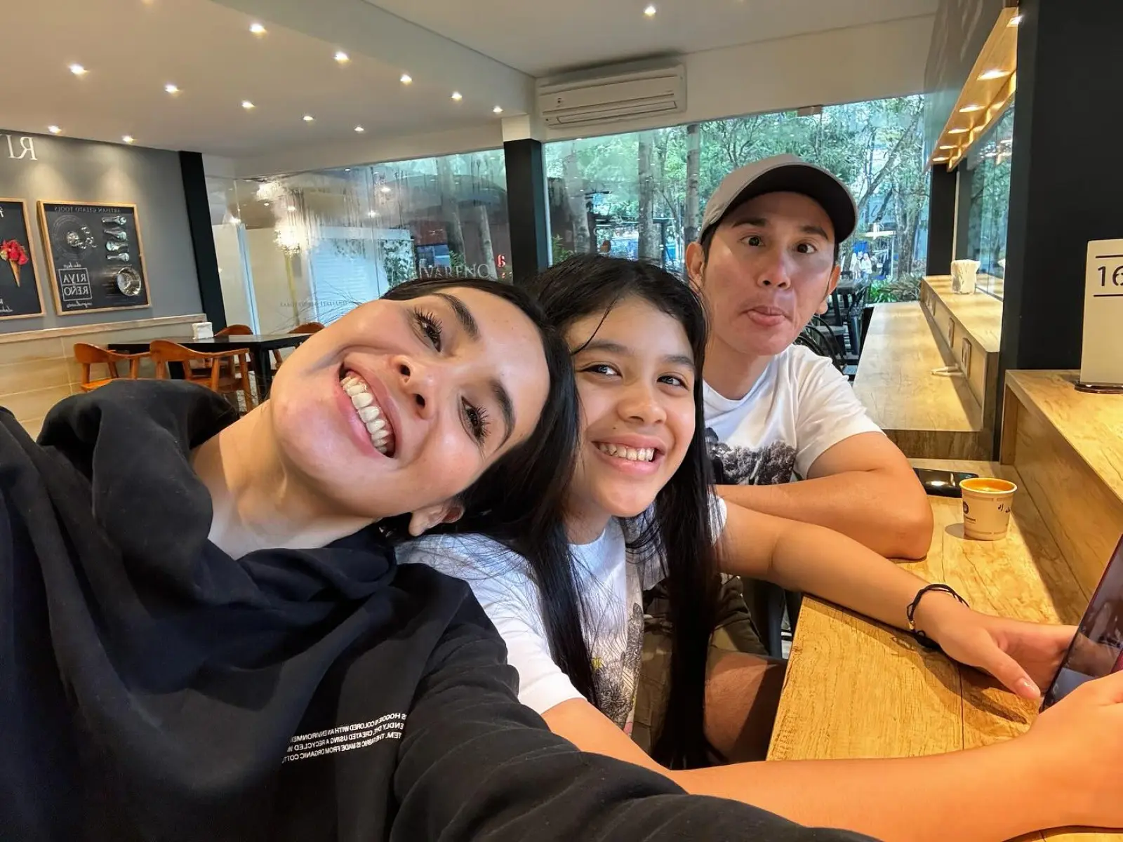 Marshatimothy Says Hellawww On Instagram Warm greeting from the celebrity and a subtle nod to his friendly social media presence!!!