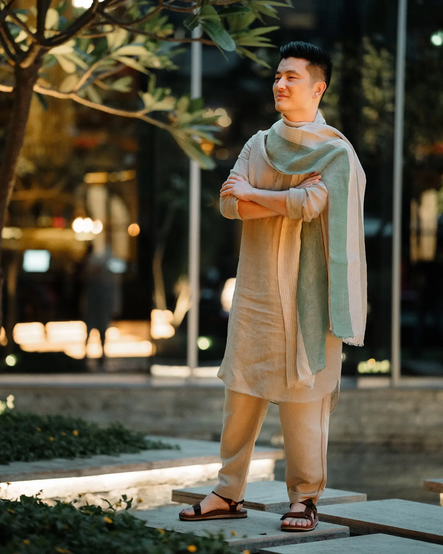 Meiyang Chang's Romantic Look Captivates Fans