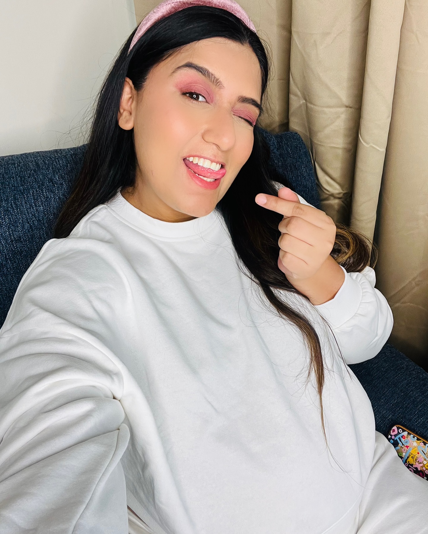 Mirzashireen Embraces Radiant Pregnancy Journey