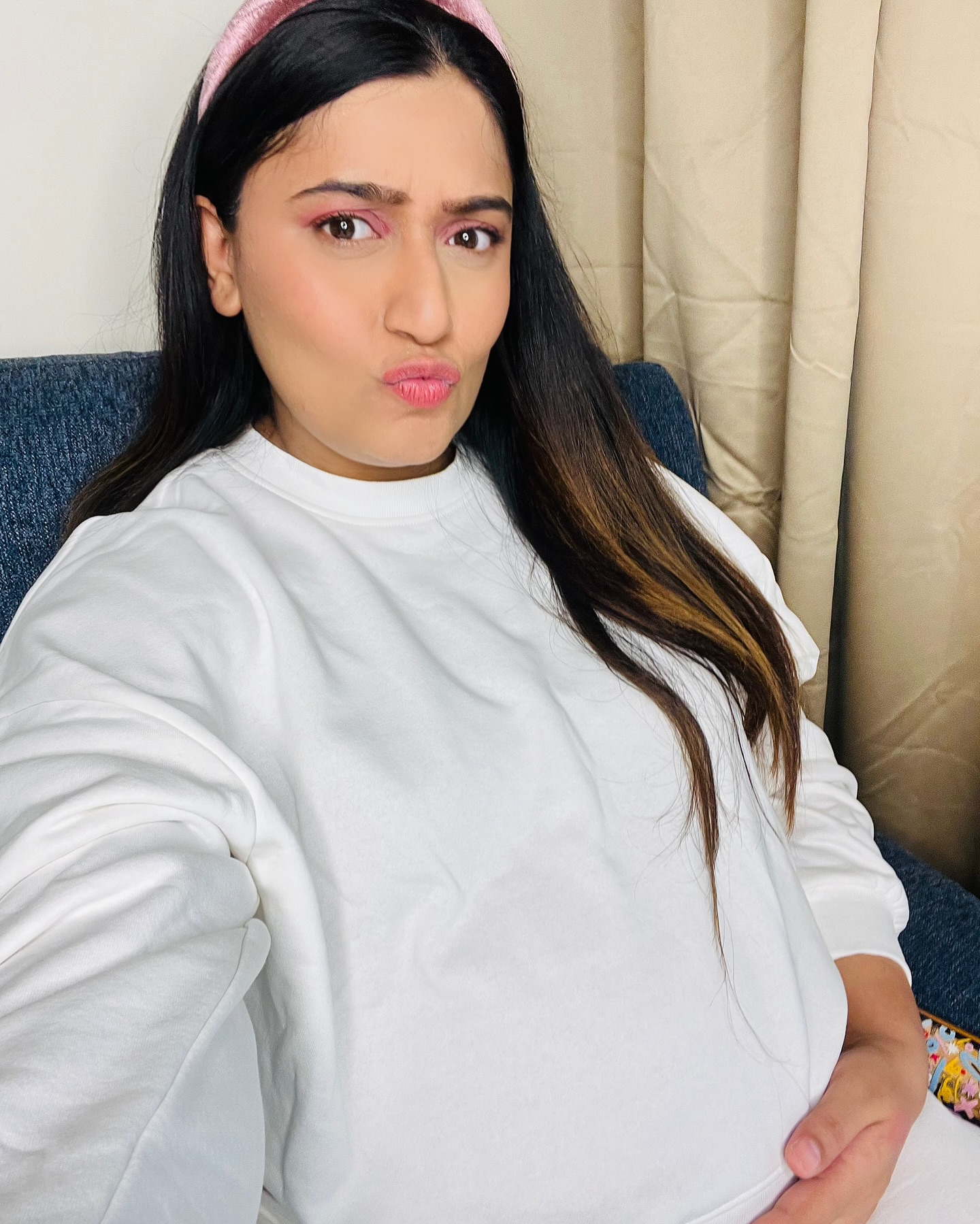 Mirzashireen Embraces Radiant Pregnancy Journey