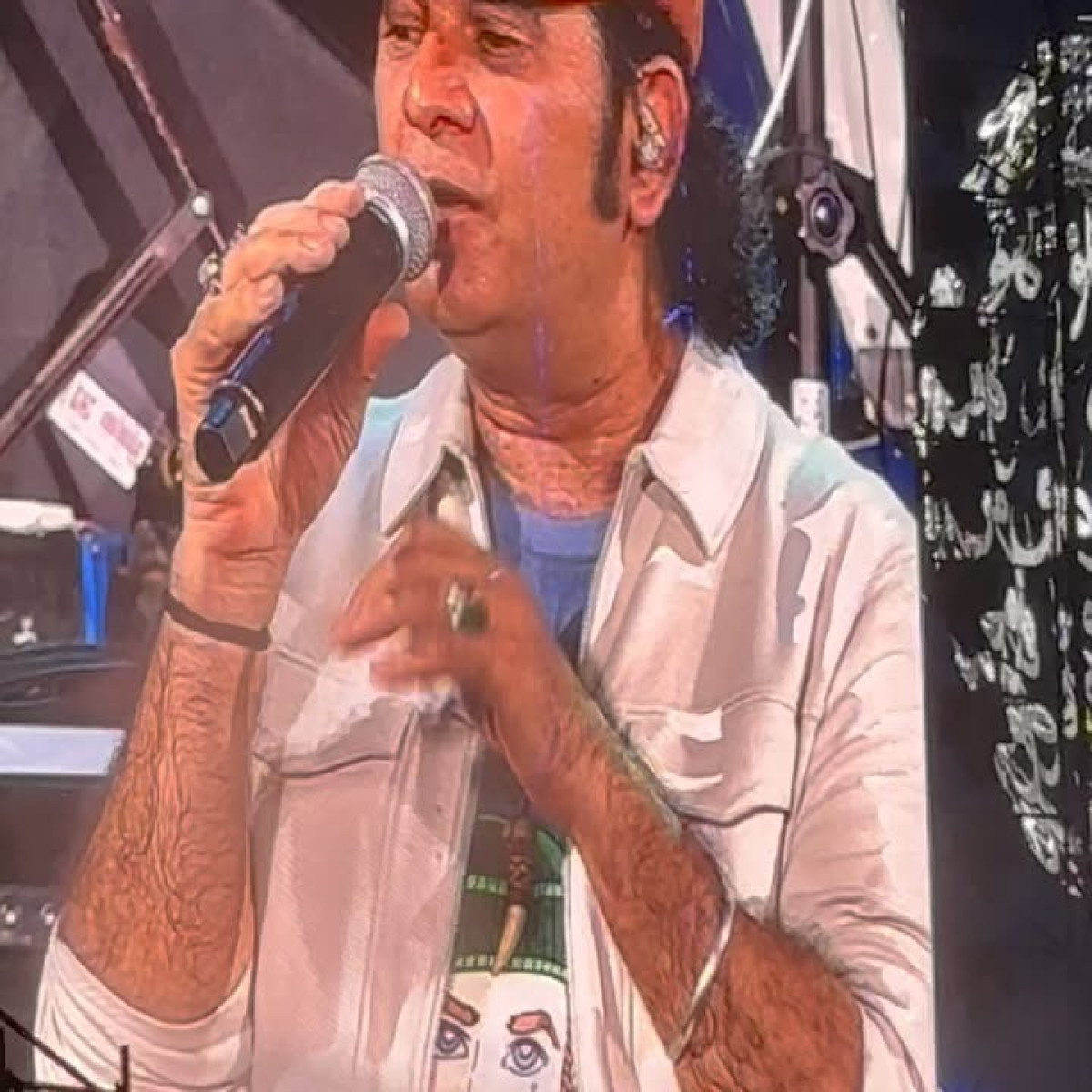 Mohit Chauhan Captivates in ‘Kun Faya Kun’ Moment Legendary vocalist Mohit Chauhan captivates fans with a soul-stirring, divine live musical.