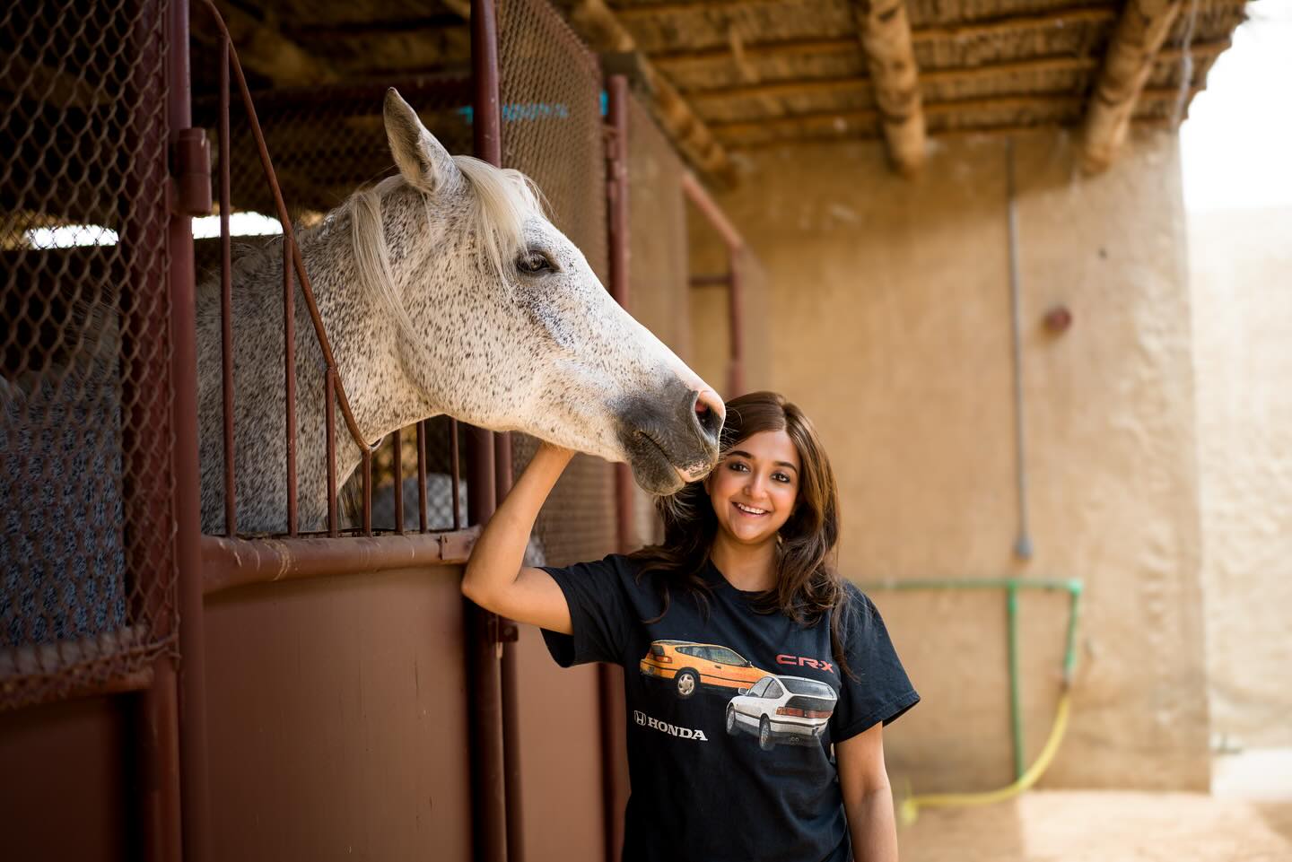 Monali Thakur Celebrates Humble Souls Amidst Negativity