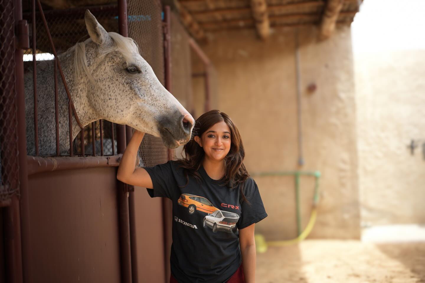 Monali Thakur Celebrates Humble Souls Amidst Negativity