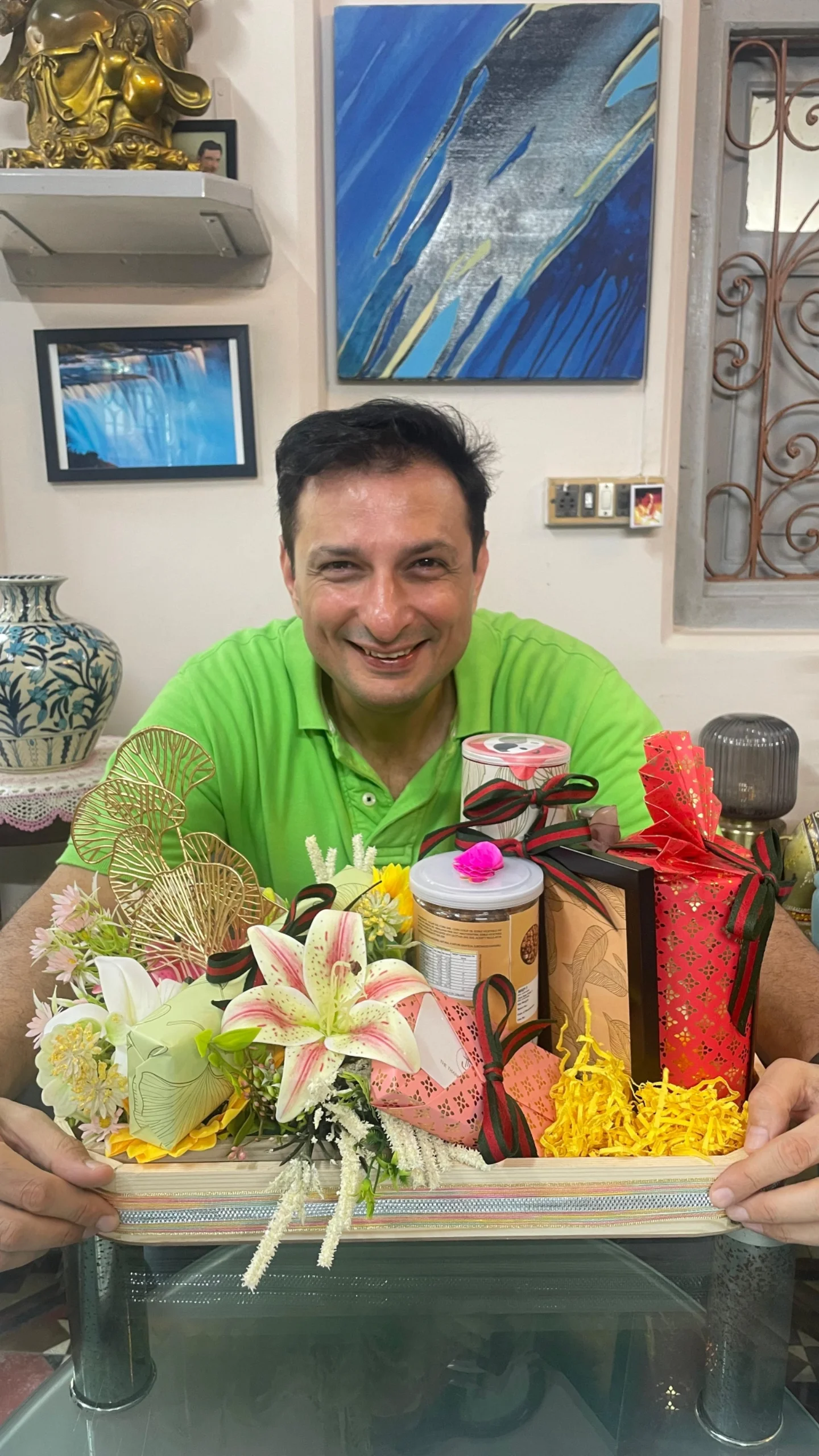 Monday Treat: Rushad Rana Receives Hamper