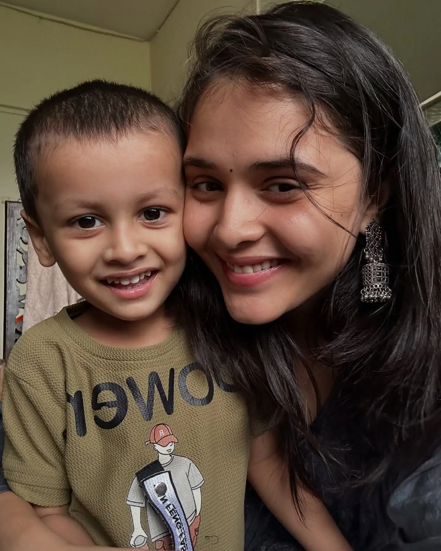 Muskan Bamne Celebrates Laddu Ka Sher Connection Muskan Bamne shows vibrant humor with a playful tribute via #LadduKaSher expressing love