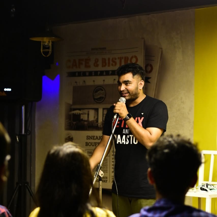 Nagpur Embraces Viraj Ghelani’s Stand-Up Revival