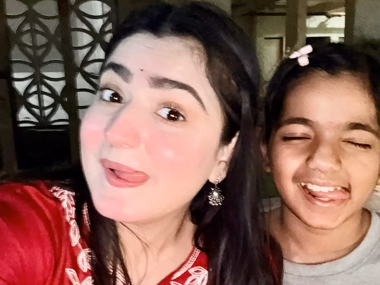Nandini Sharma Shares Nostalgic Family Moments