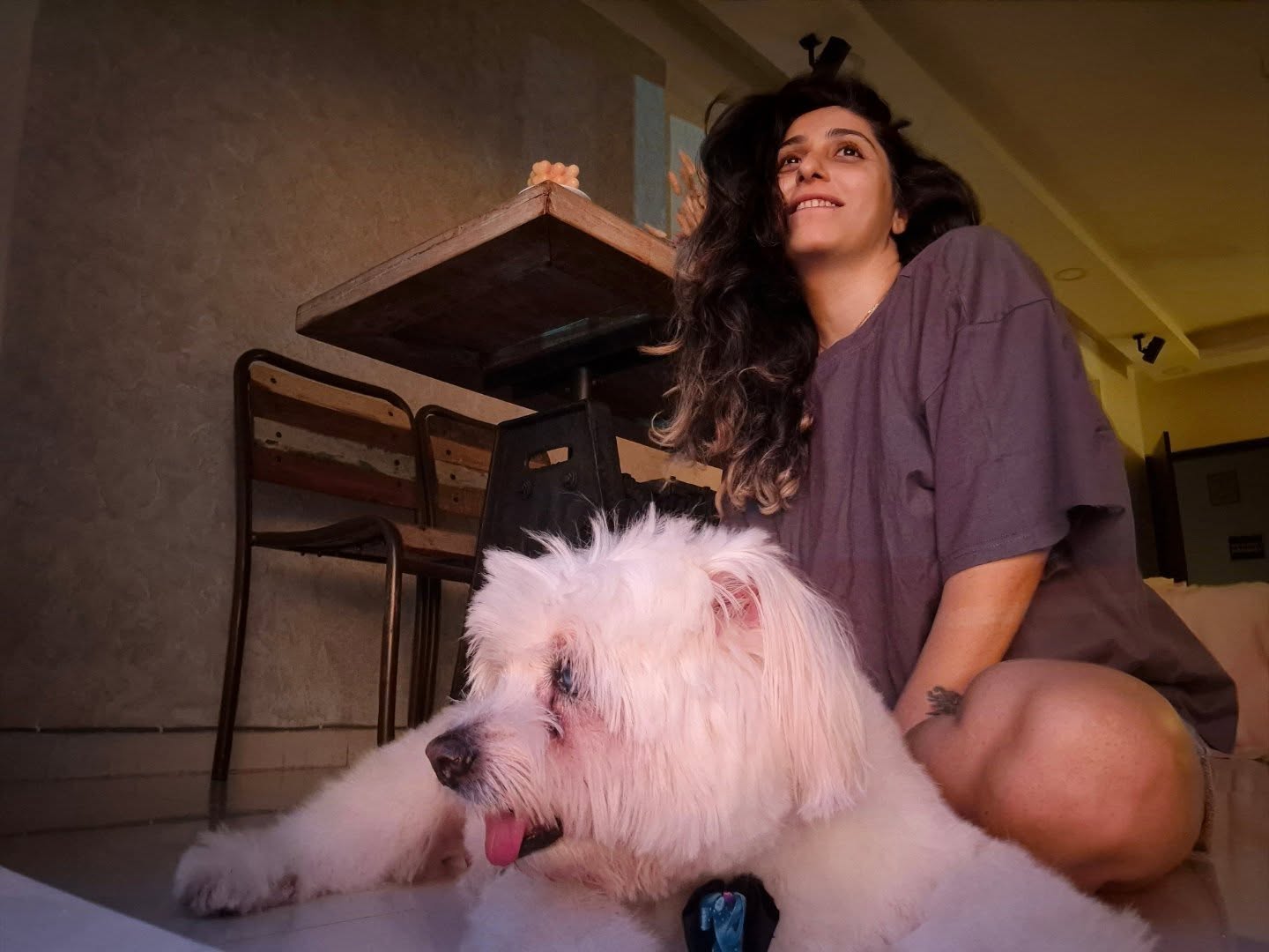 Neha Bhasin Captures Magical Sunset Moments