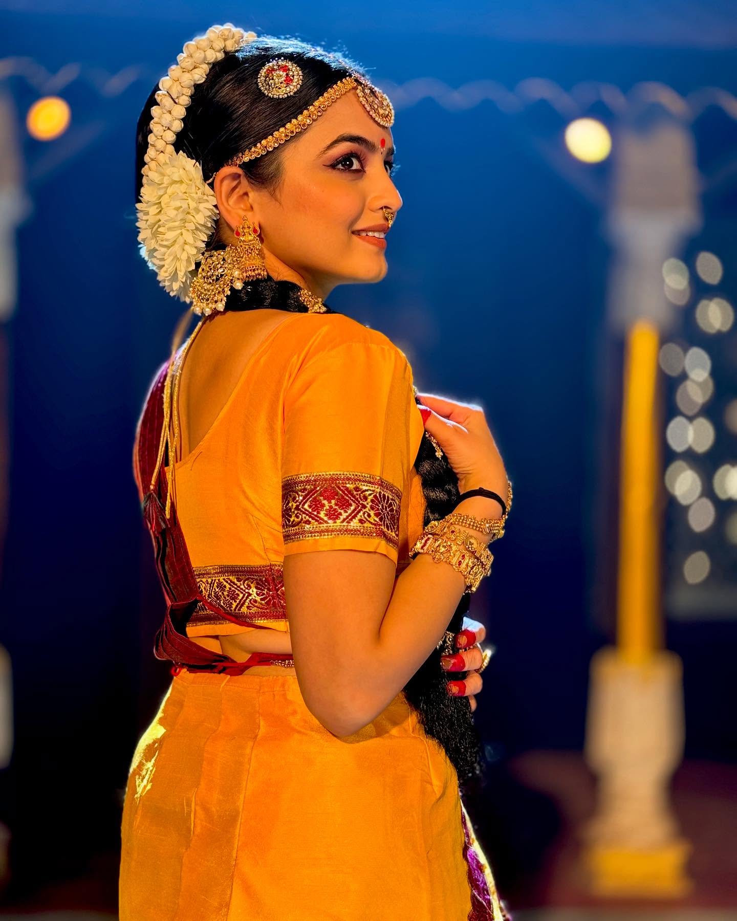 Neha Har Sora Honors Indian Dance With Grace Neha Har Sora embraces tradition, blending elegance and gratitude in her post with zeal!!