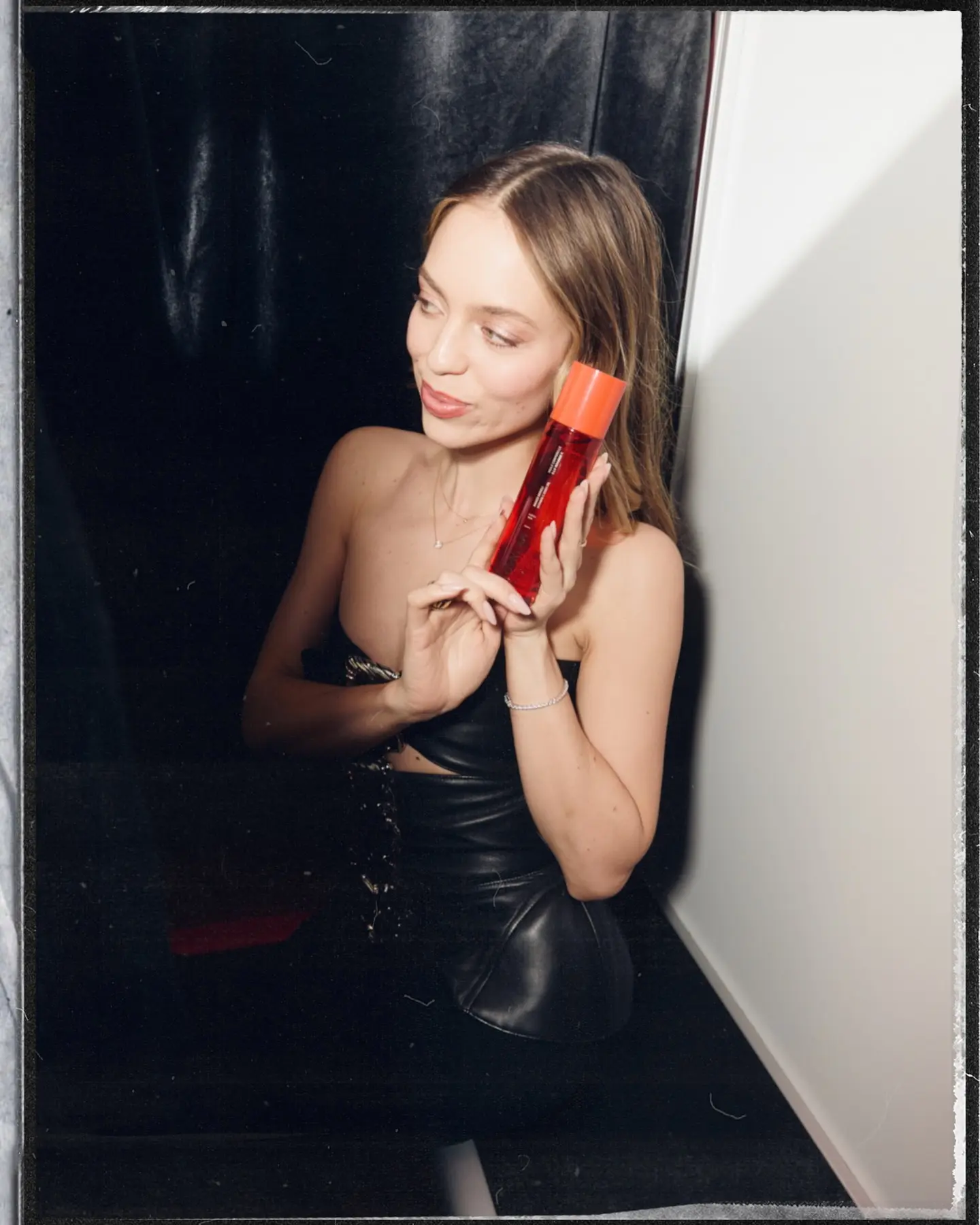 Night Out In New York With Cyklar Experience the vibrant New York nightlife as Claudia Sulewski shines with Cyklar in style!