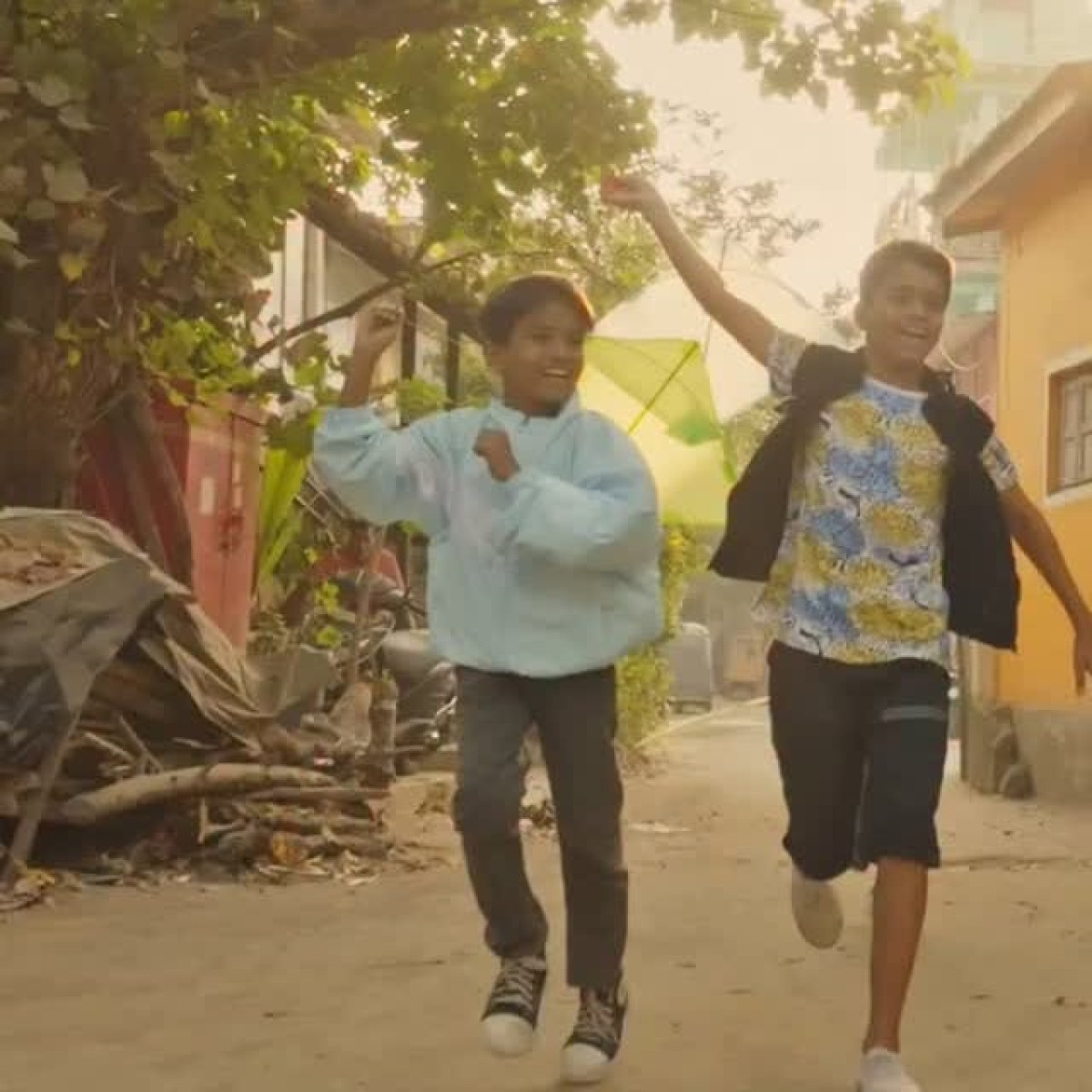 Actress shares a video full of love. 