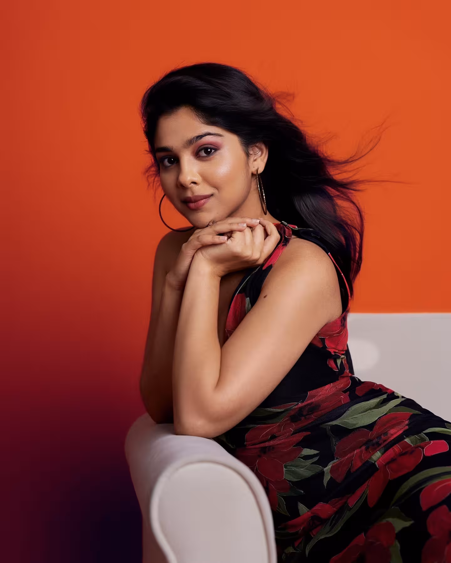 Model and actress Niharika Chouksey wows her audience with stunning display of ocean eyes!
