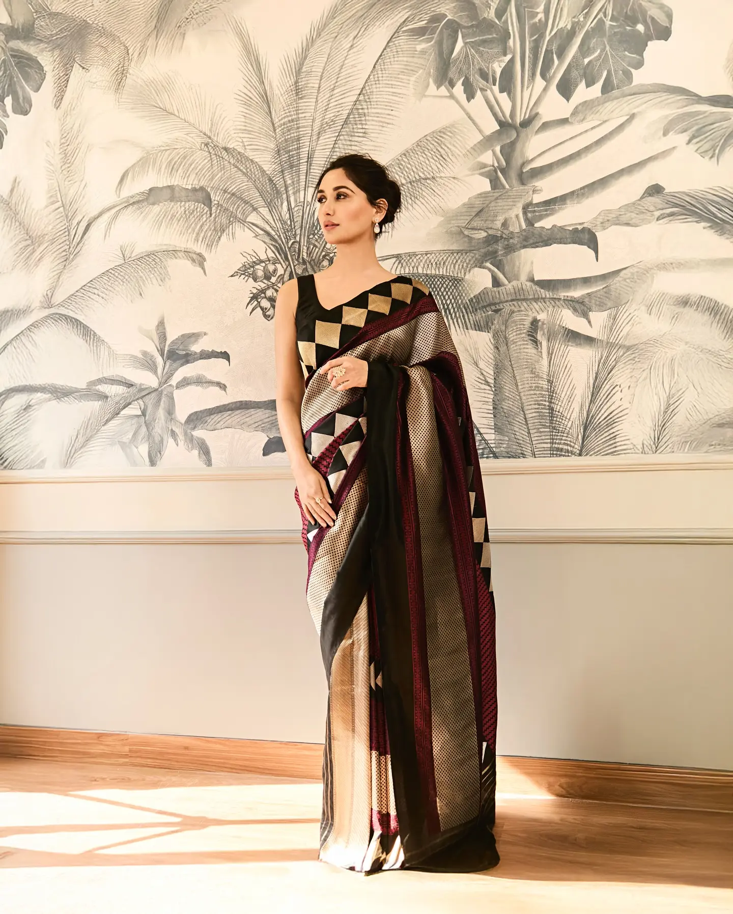 Nikita Dutta Stuns At Waves Summit India