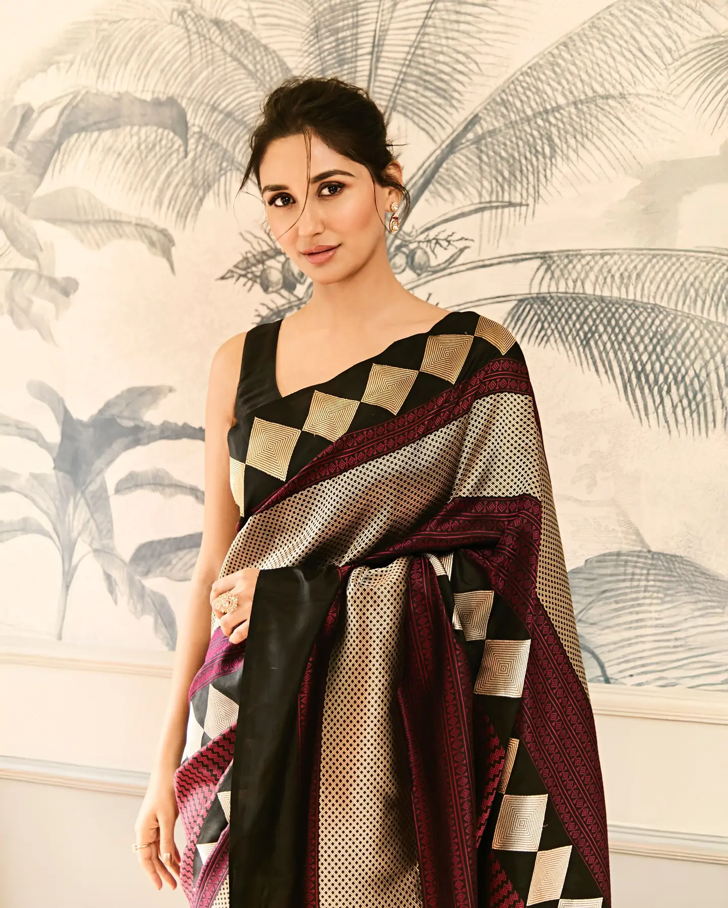 Nikita Dutta Stuns At Waves Summit India