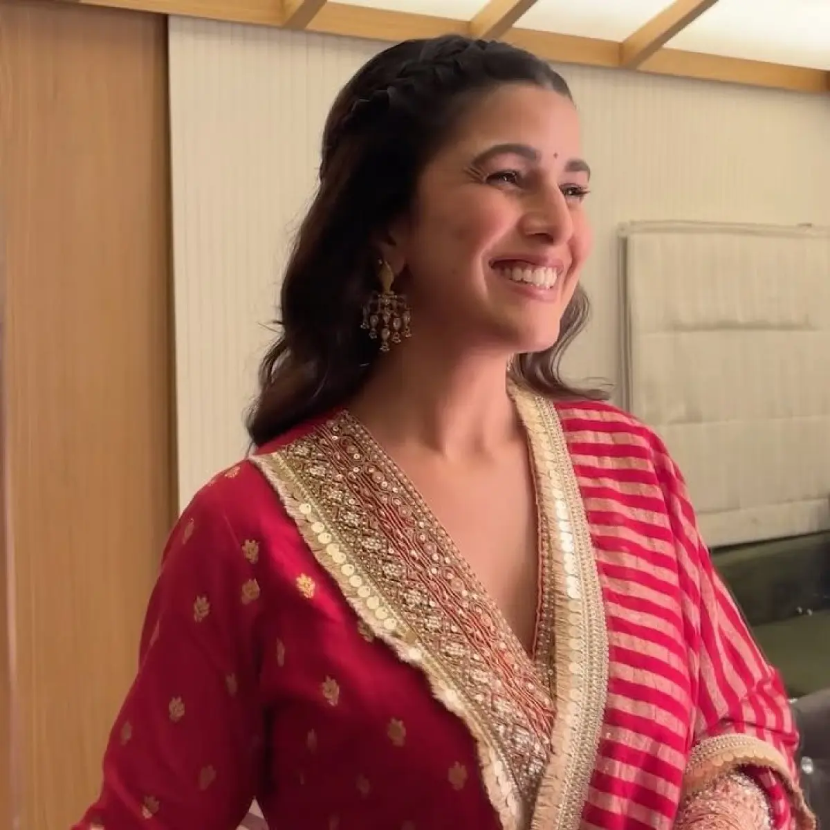 Nimrat Kaur Shines In Kull Culinary Promotion Renowned actress spices up culinary art with a royal twist on TV – a sizzling visual treat