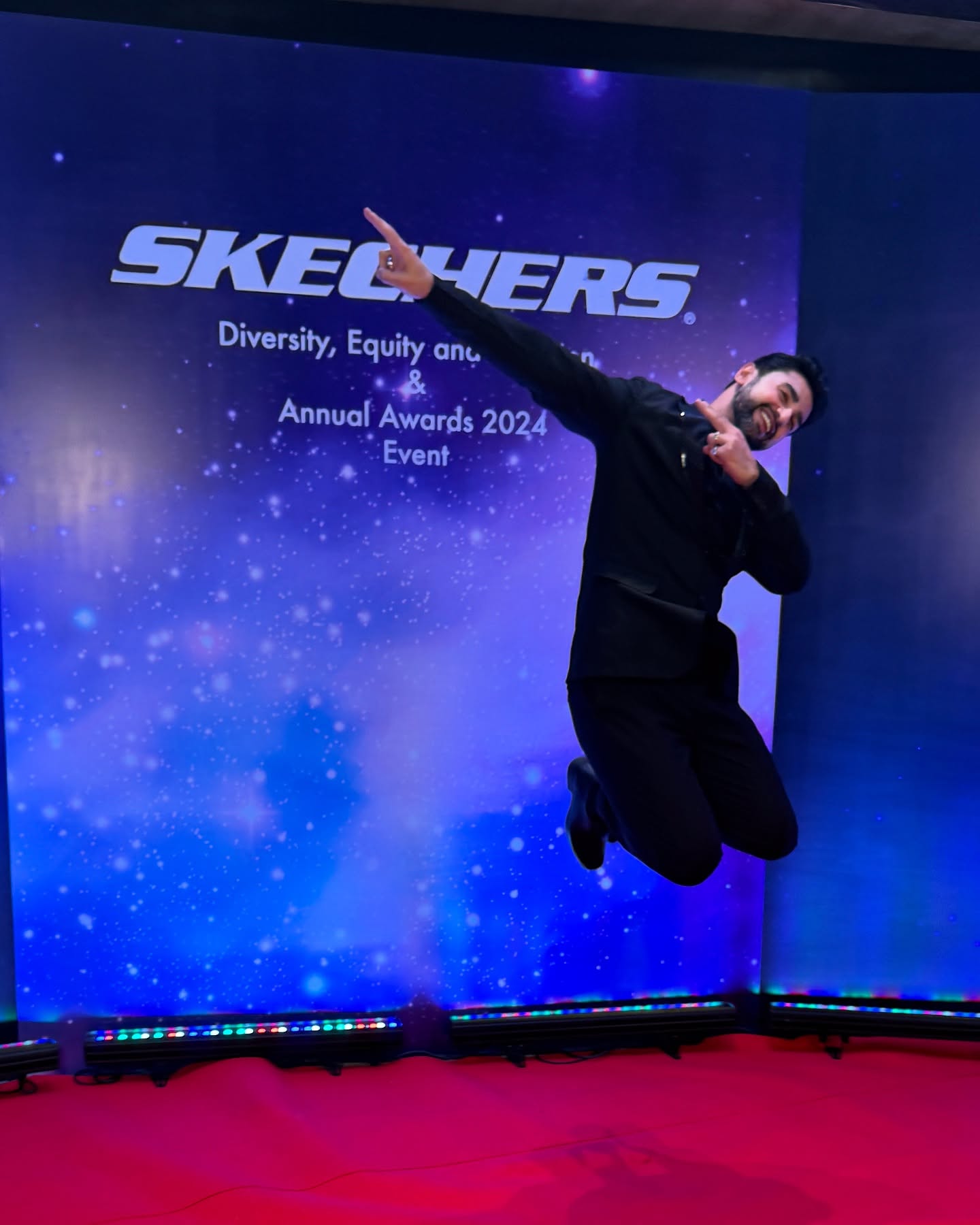 Nishant Malkani Hosts Skechers Awards