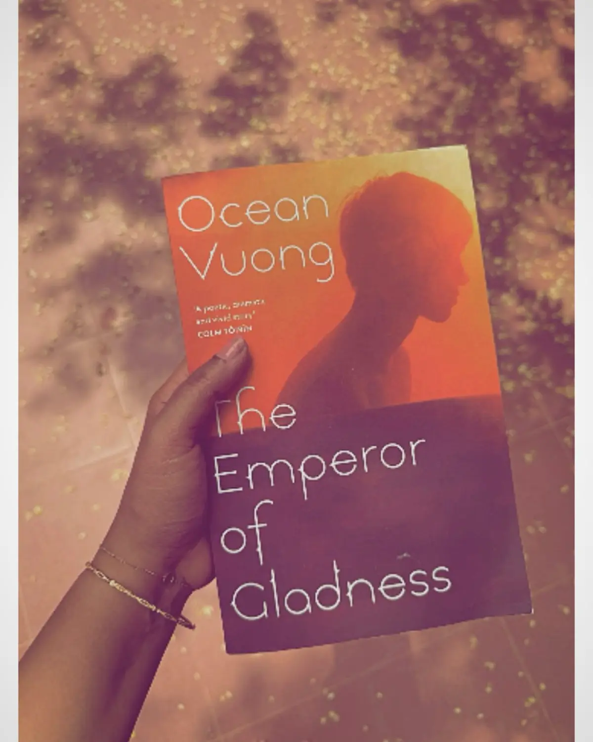 Ocean Vyong’s Poetic Drama Inspires Quiet Reflection A slow read weaving introspection and life’s fluid transformation in poetic words anew!