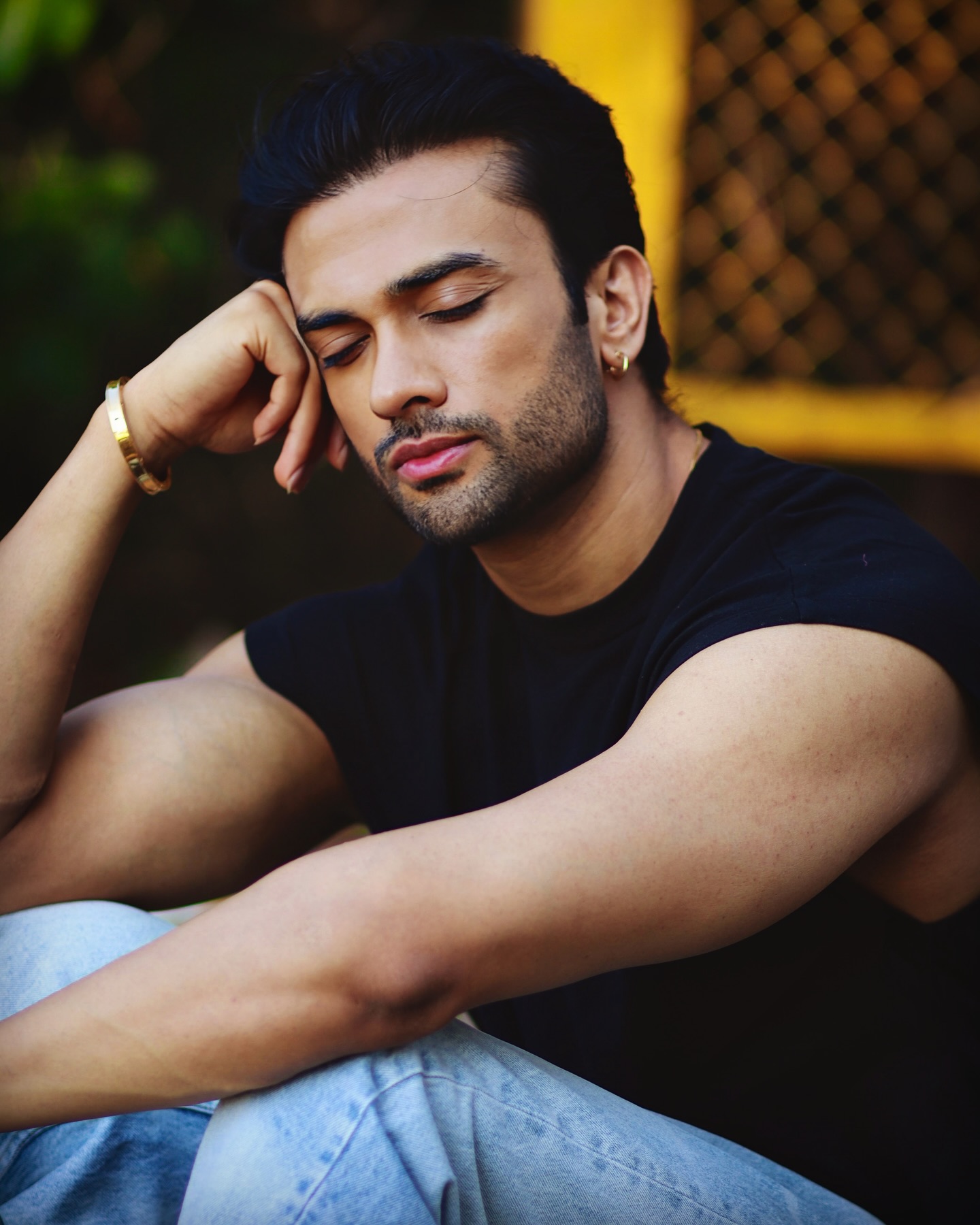 Rishaab Chauhaan revives nostalgic romance with vintage lyrics and soothing, tender vibes!