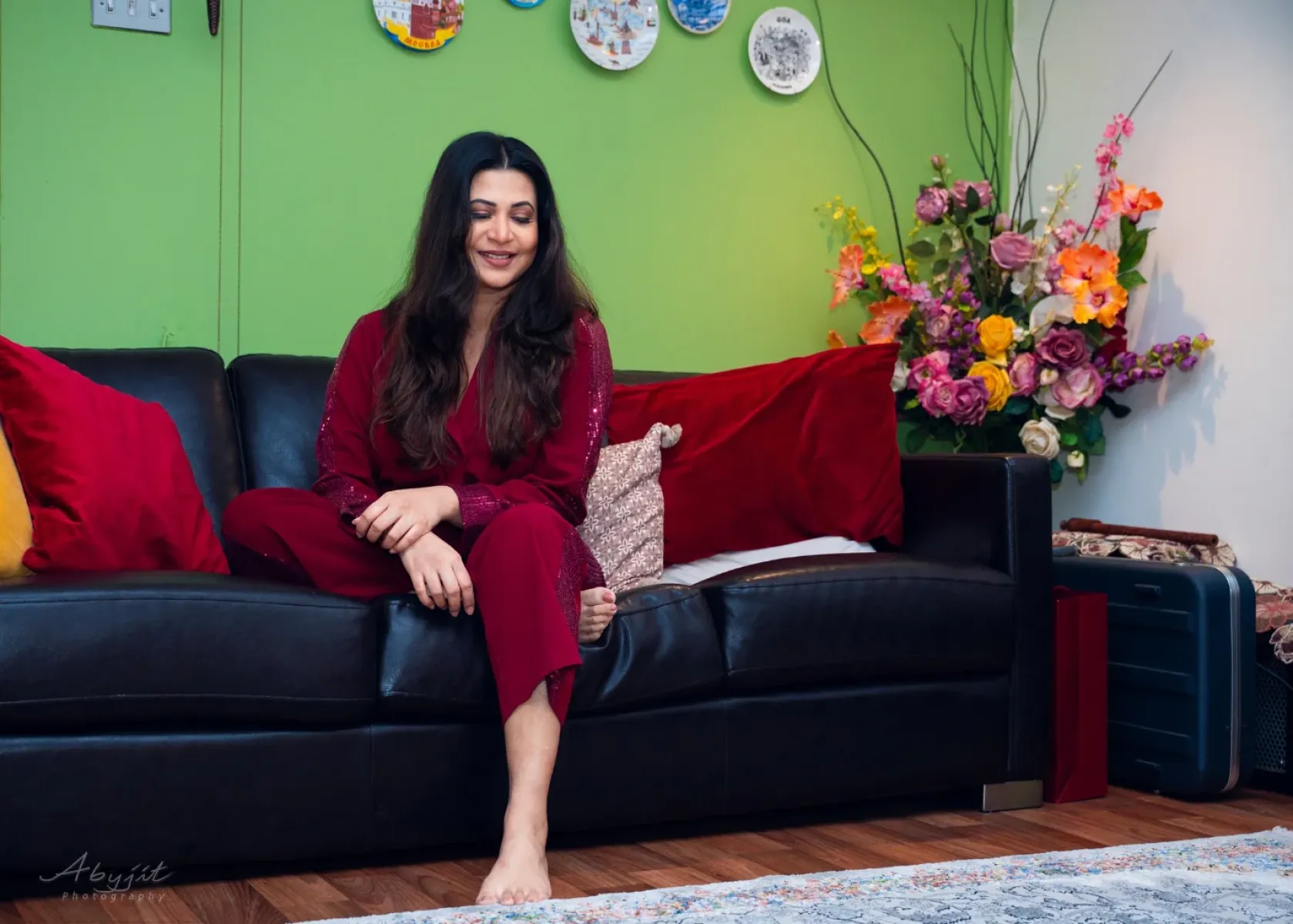 Parineeta Radiates: Colorful Home Shoot in Kuwait Indian star embraces a vibrant Sunday at home in Kuwait with chic style and colorful charm.