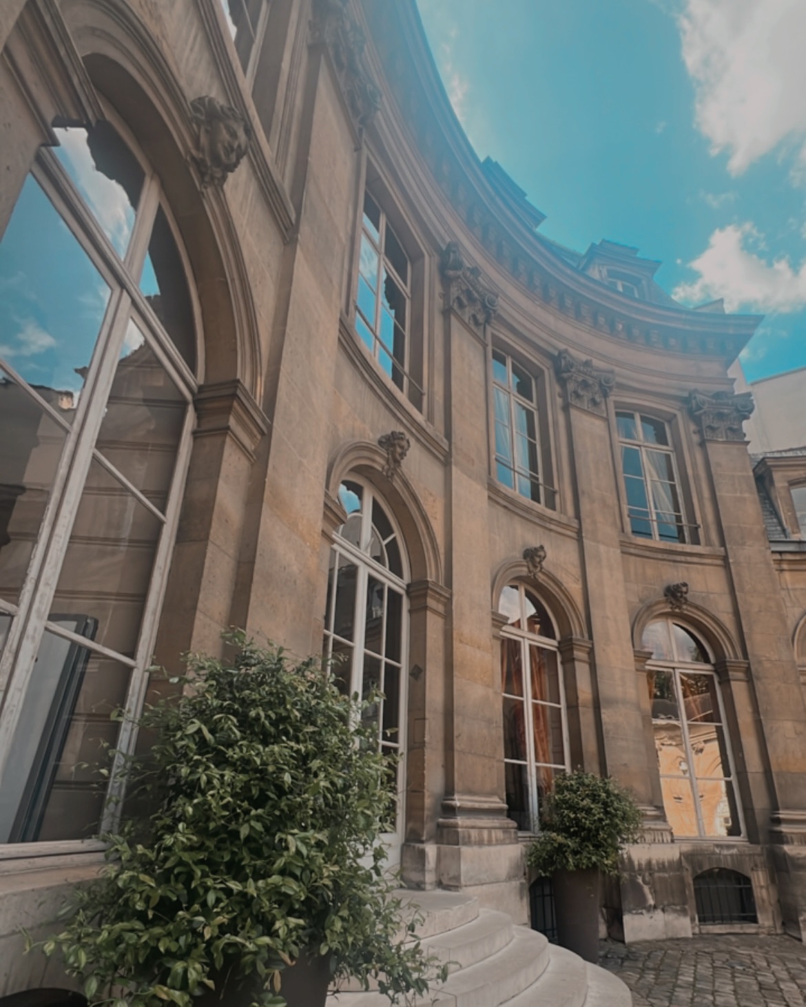 Paris Love: Celebrity Travel Diary Unveiled