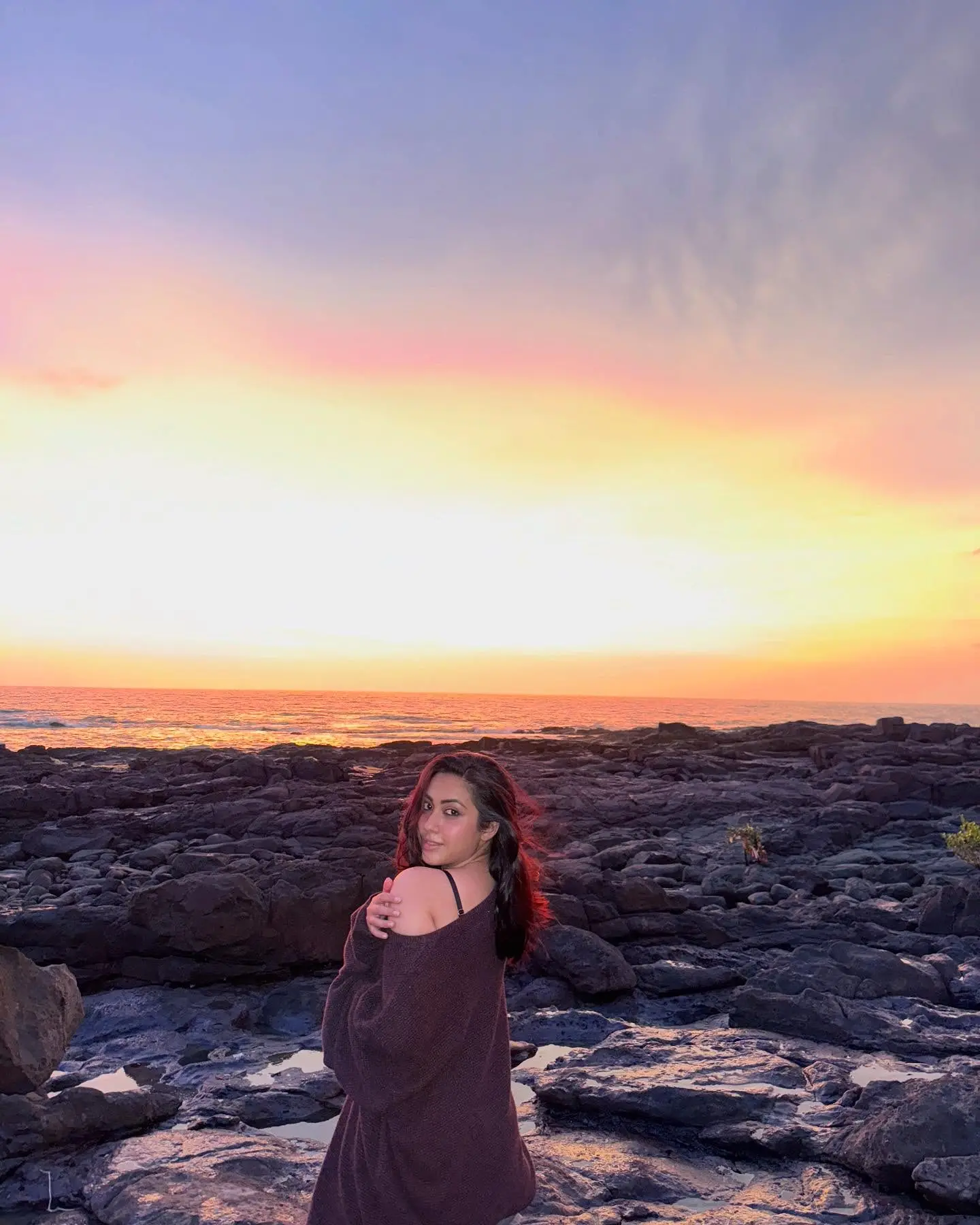 Poetic Skies: Evening Vibes Captured By Reem Shaikh
