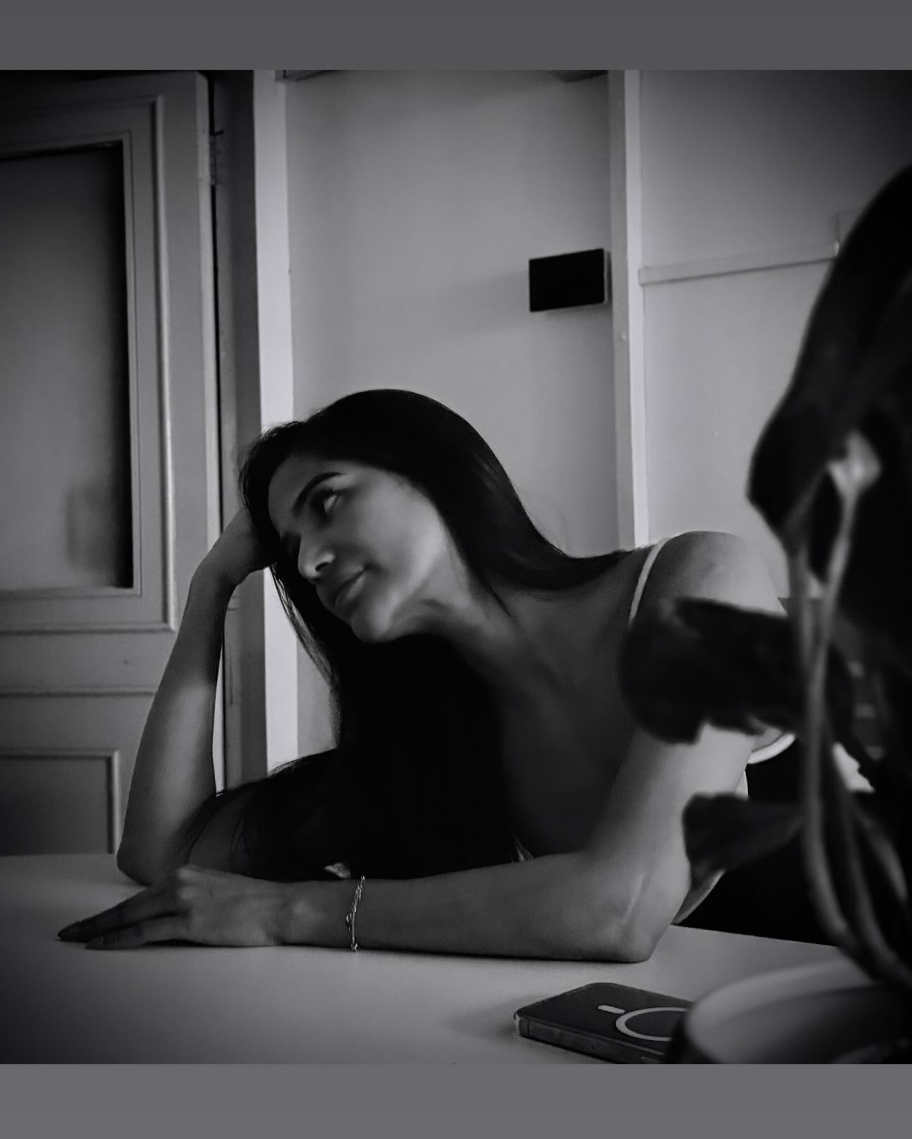 Poonam Pandey Stuns With Mesmeric Look