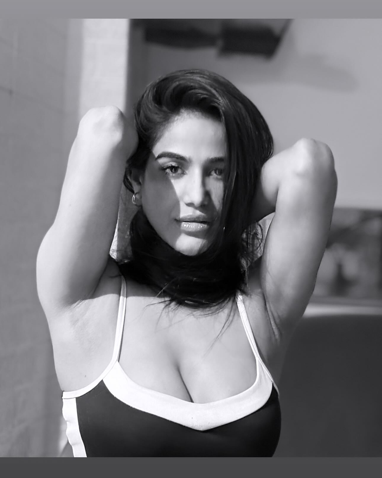 Poonam Pandey Stuns With Mesmeric Look