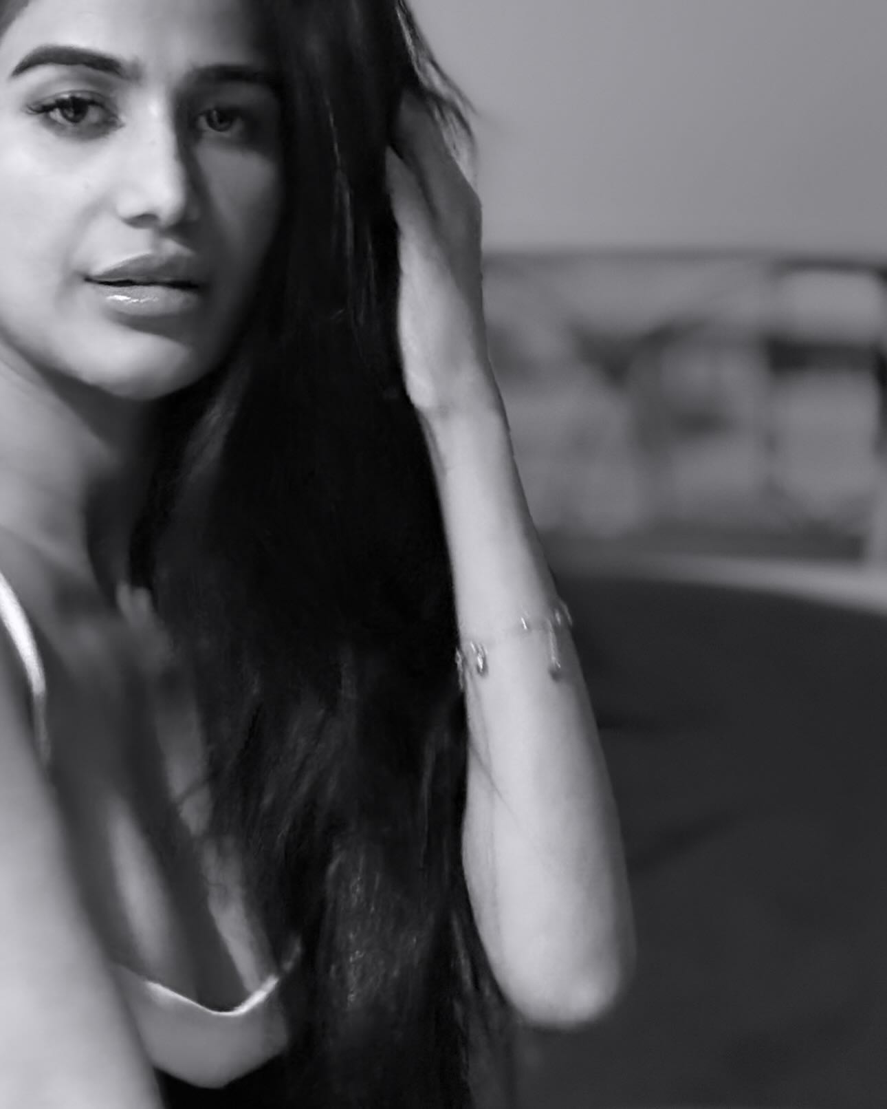 Poonam Pandey Stuns With Mesmeric Look