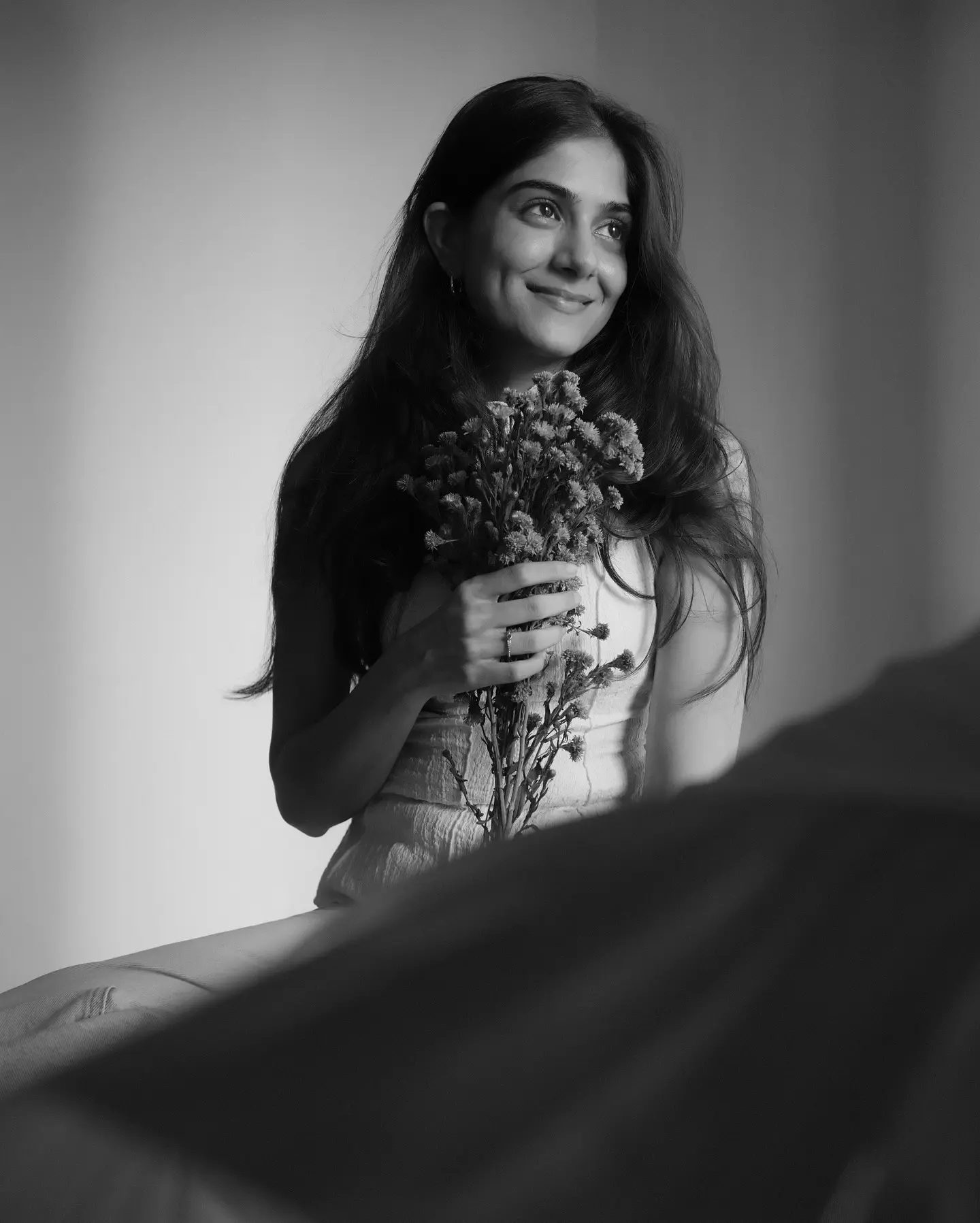 Portrait Photoshoot Captures Tanvi Malhara’s Timeless Charm