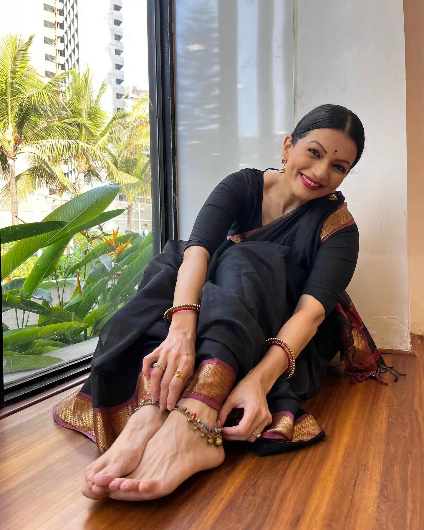 Prachi Shah Embraces Timeless Tradition
