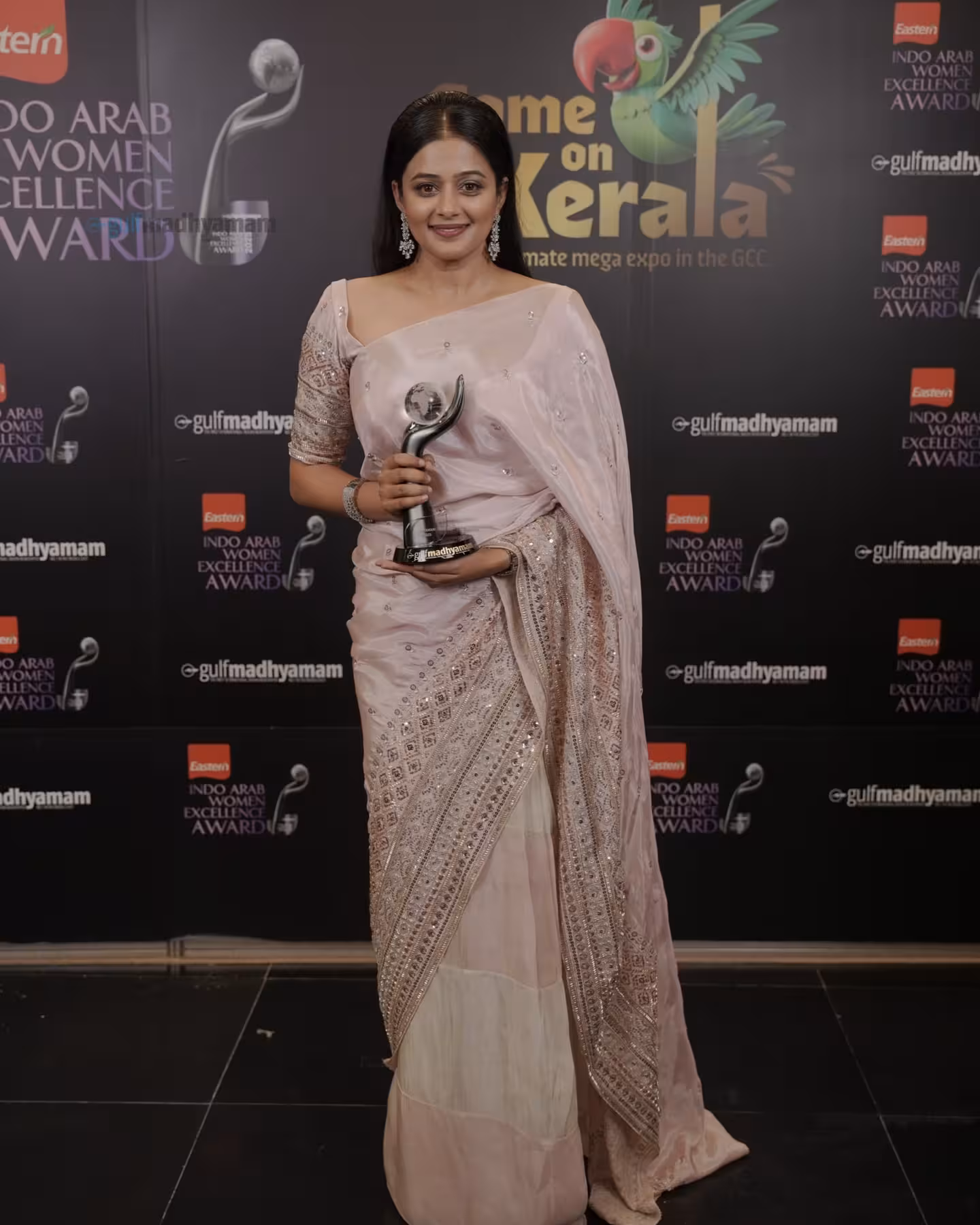 Priya Mani Raj Receives Indo Arab Women Excellence Award The powerhouse performer bags the Indo-Arab Women Excellence Award.