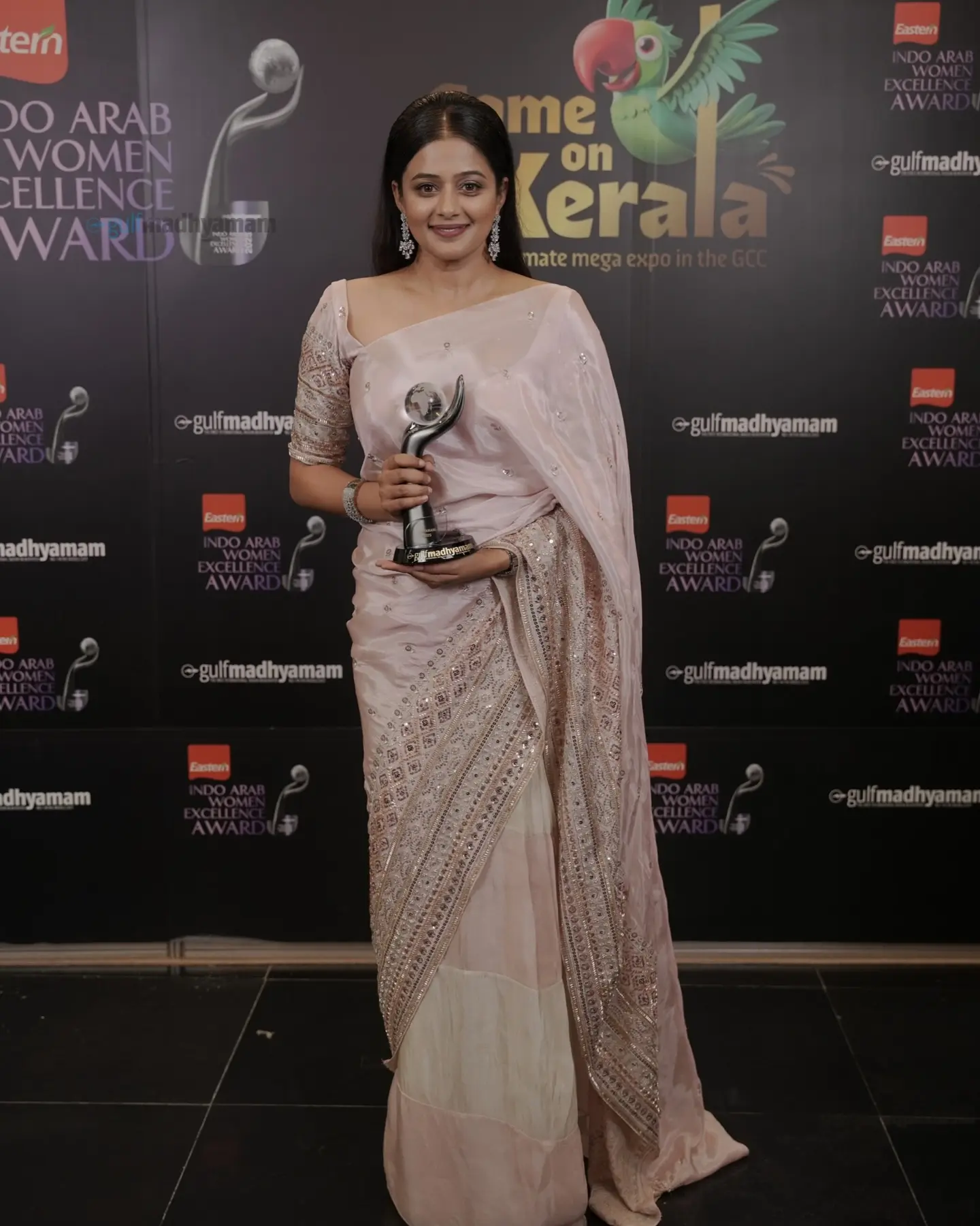Priya Mani Raj Receives Indo Arab Women Excellence Award Inspiring achievement in cultural diplomacy and style, a milestone setting bold standards.