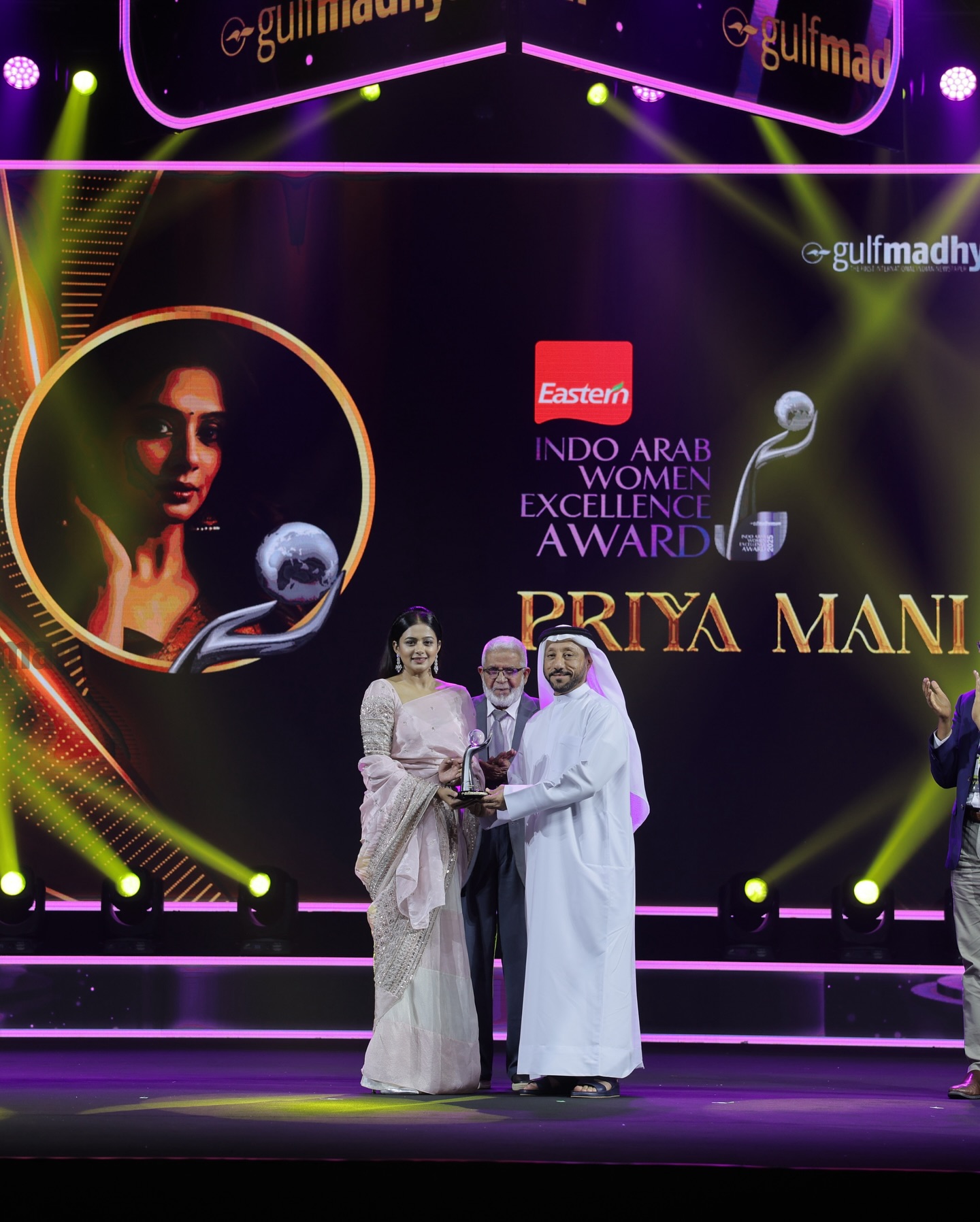 Priya Mani Raj Receives Indo Arab Women Excellence Award