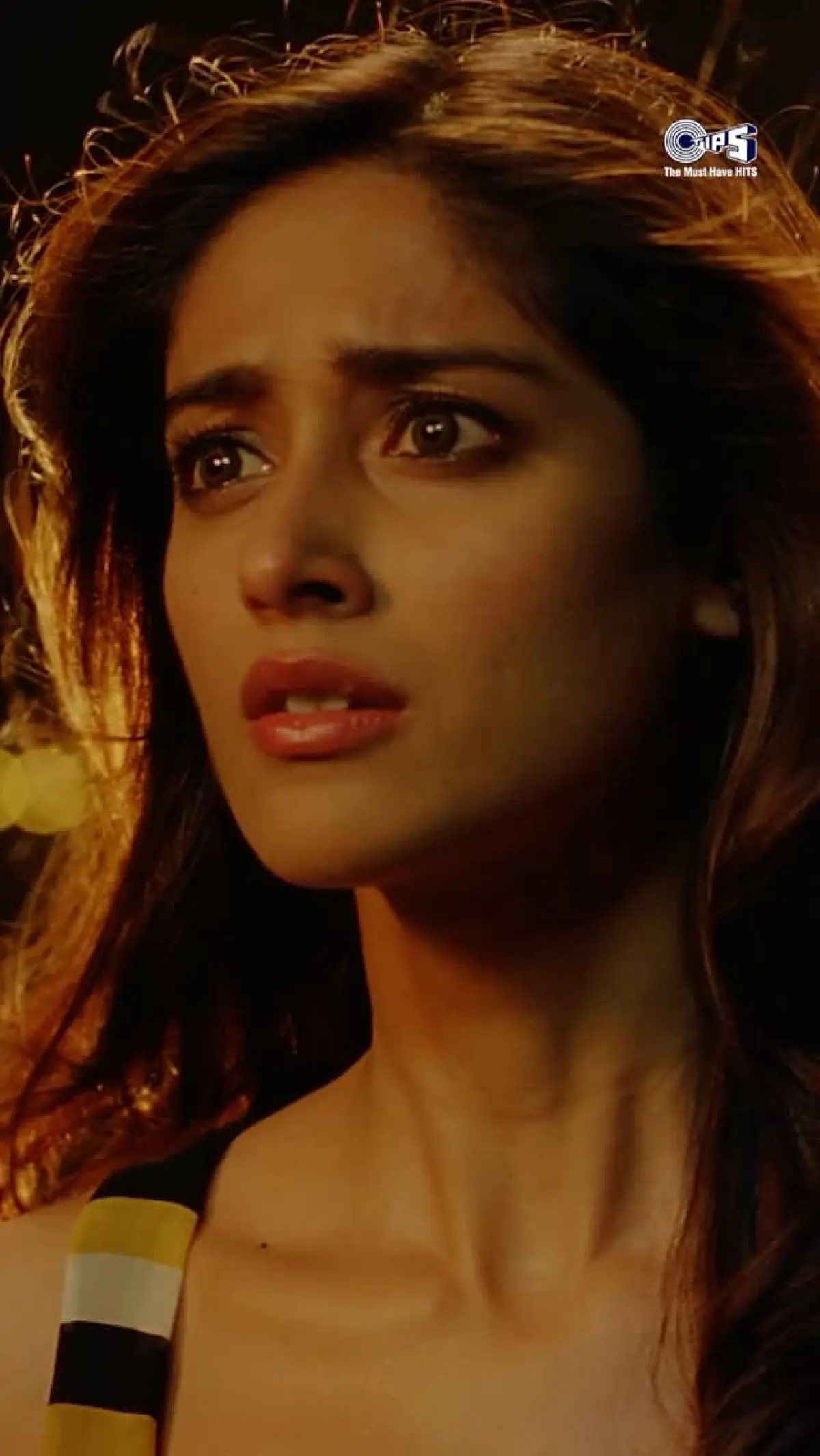 Raatein Guzaari Provides Comfort On Lonely Nights Aditya Rikhari’s soulful song eases lonely nights as Tips Industries debuts heartfelt tune.