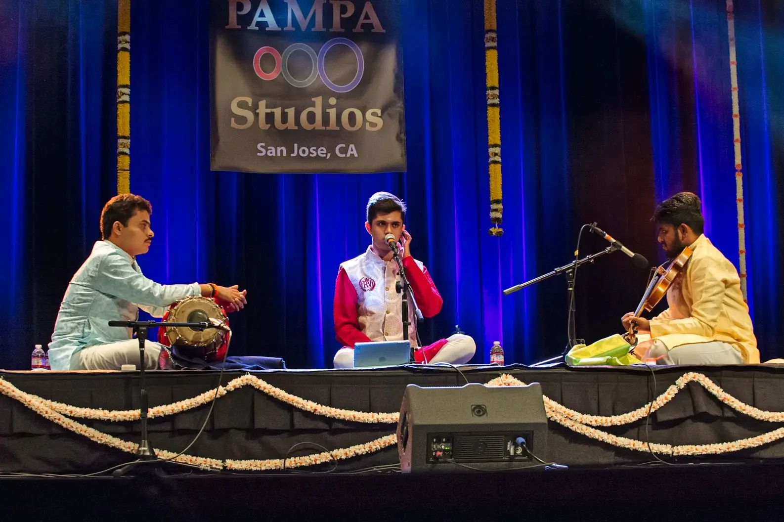 Rahul Vellal Mesmerizes At Bay Concert