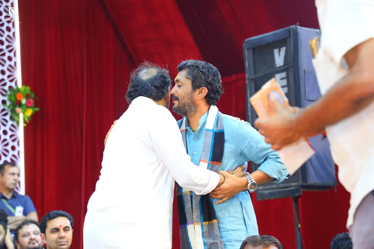 Rajbha Gadhvi Celebrates Bhaguda Patotsav At Jay Man Mogal