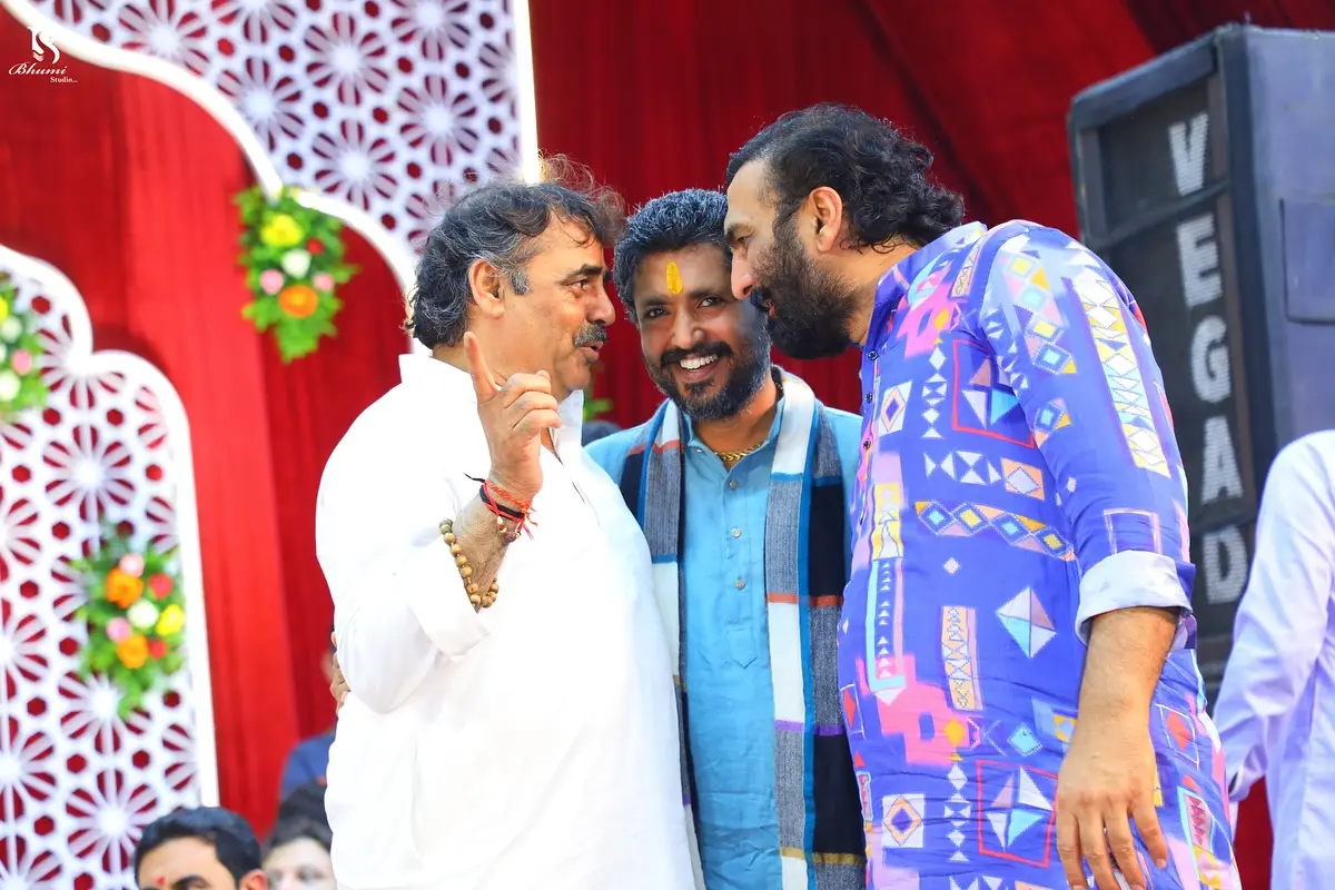 Rajbha Gadhvi Celebrates Bhaguda Patotsav At Jay Man Mogal