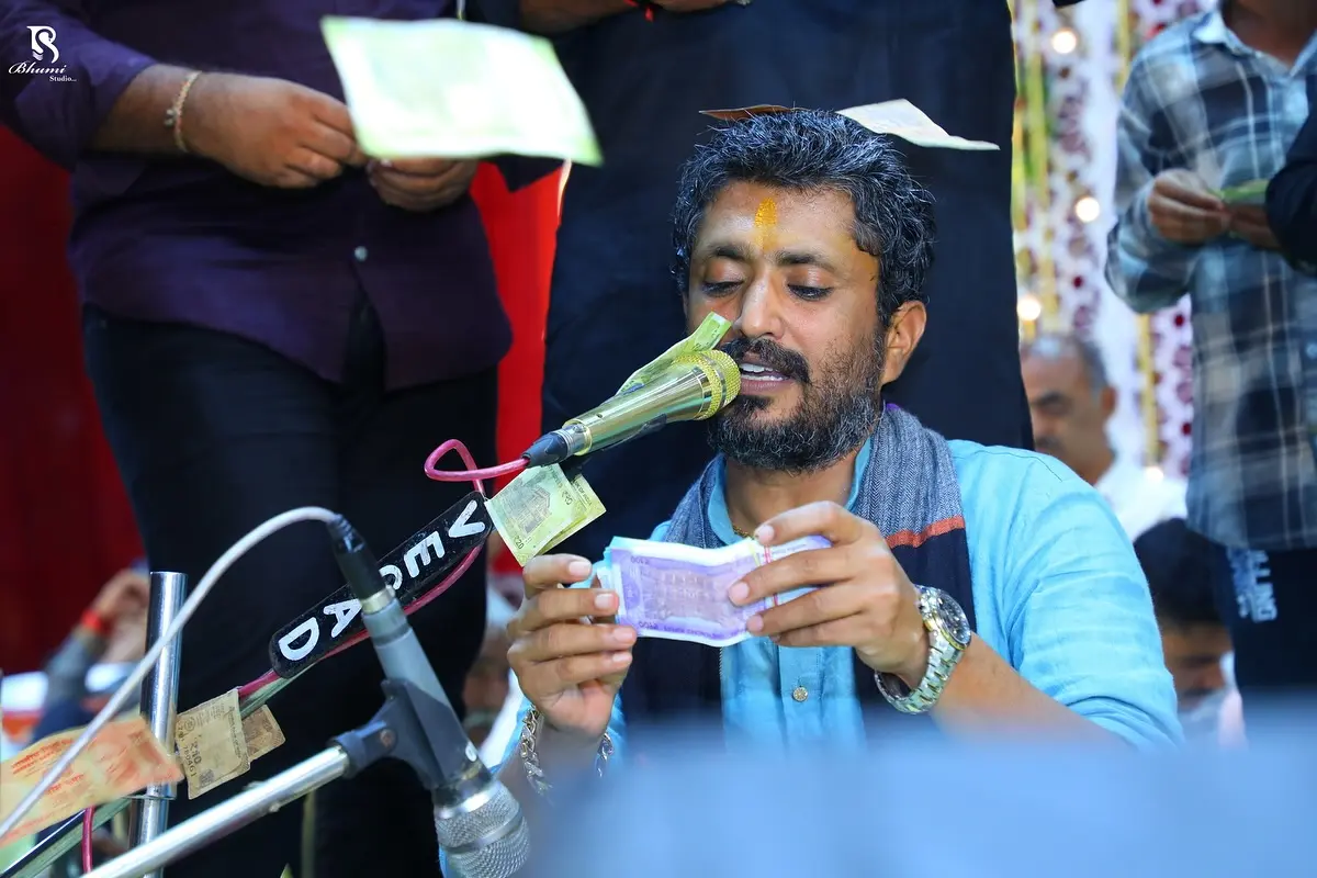 Rajbha Gadhvi Celebrates Bhaguda Patotsav At Jay Man Mogal