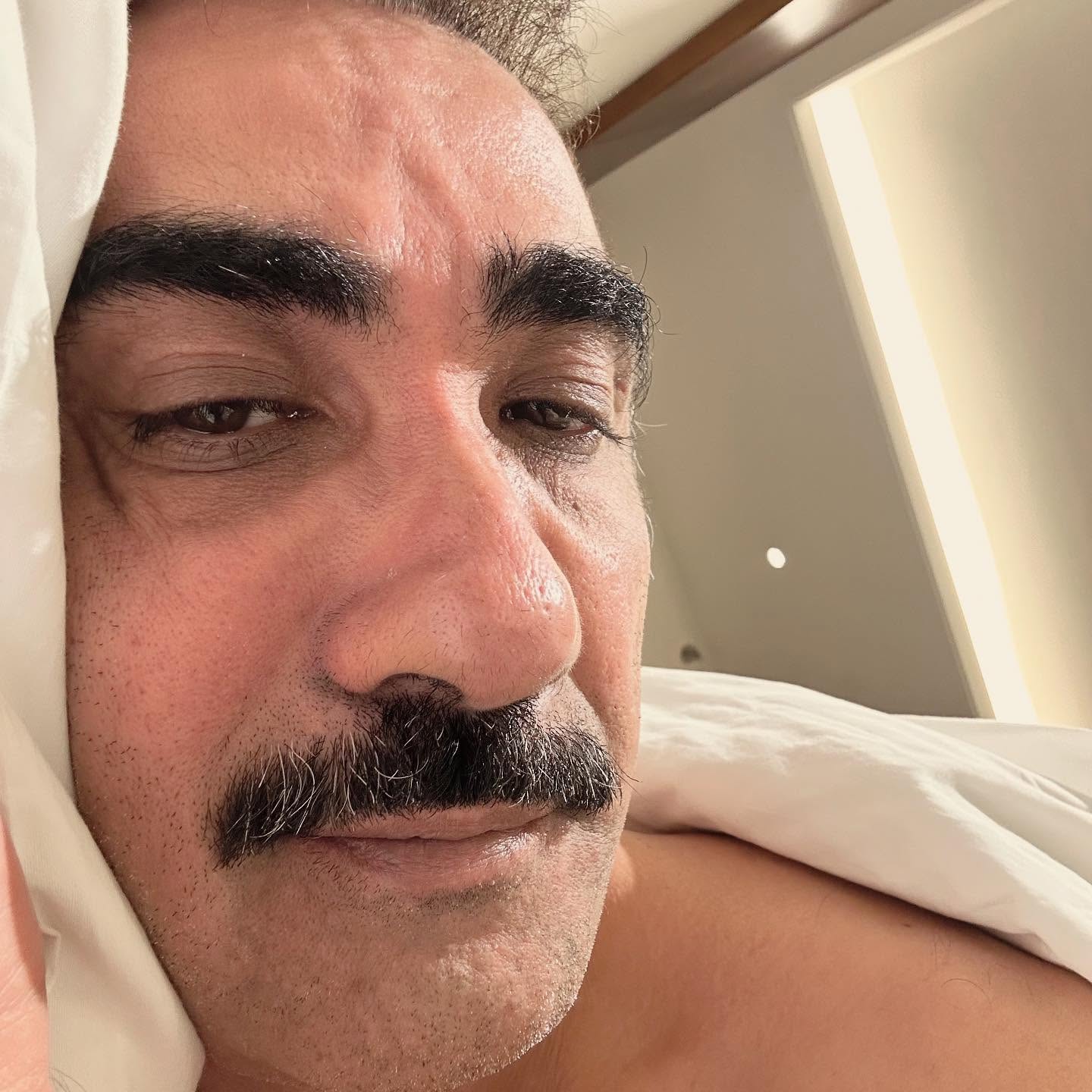 Ranvir Shorey Returns To Favorite Place Ranvir Shorey revisits his cherished spot after a 20-hour break capturing candid moments.