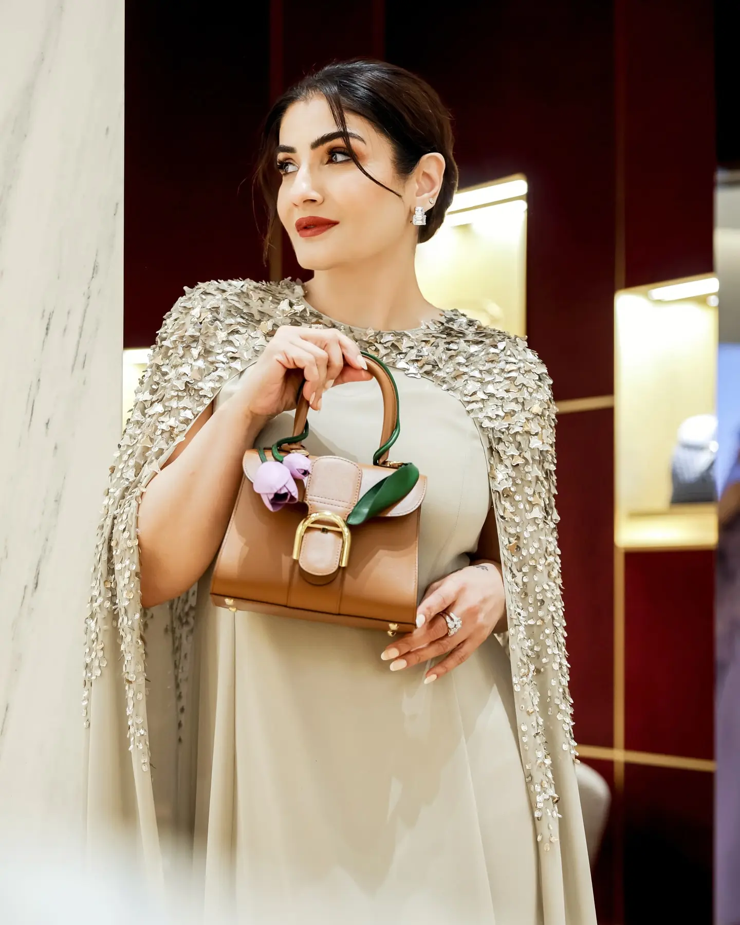 Raveena Tandon Shines in Global Evenings at UAE and Mumbai From UAE’s luxury to Mumbai’s chic beauty scene, her evenings exude friendship and elegance.