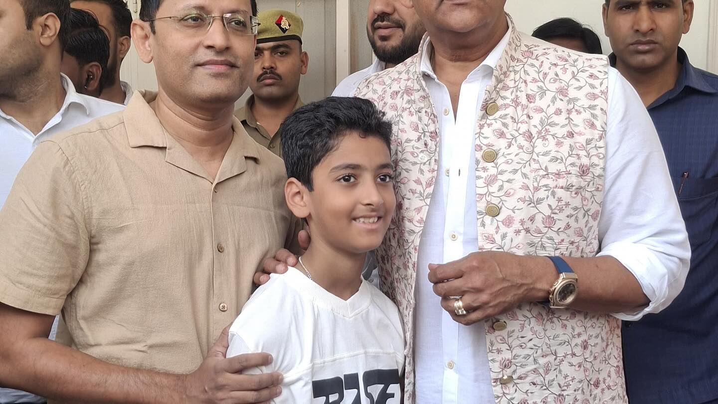 Ravi Kishan Illuminates Gorakhpur With Janta Darshan
