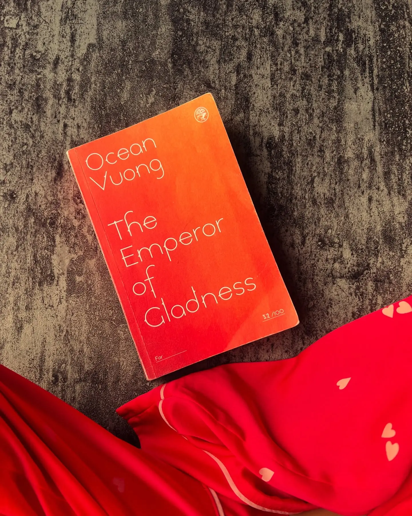 Reflective Reading: Ocean Vuong’s Masterful Book Experience A celebrity’s heartfelt book journey invites readers to pause, reflect, and embrace life’s quiet moments.