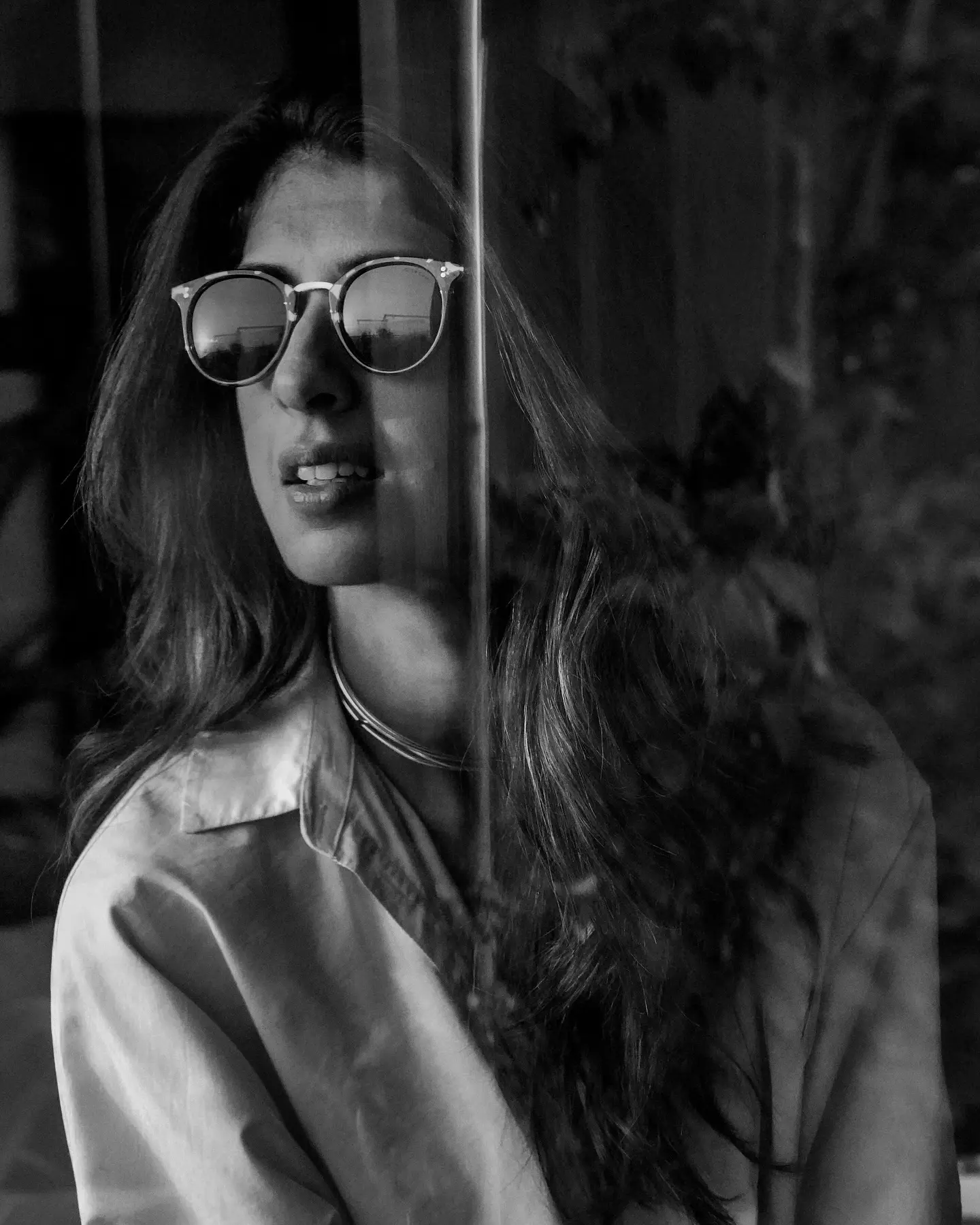 Reflective Visions: Aishwarya Sakhuja’s Visual Storytelling Ethereal reflections merge with bold reality in a visual narrative that redefines art.