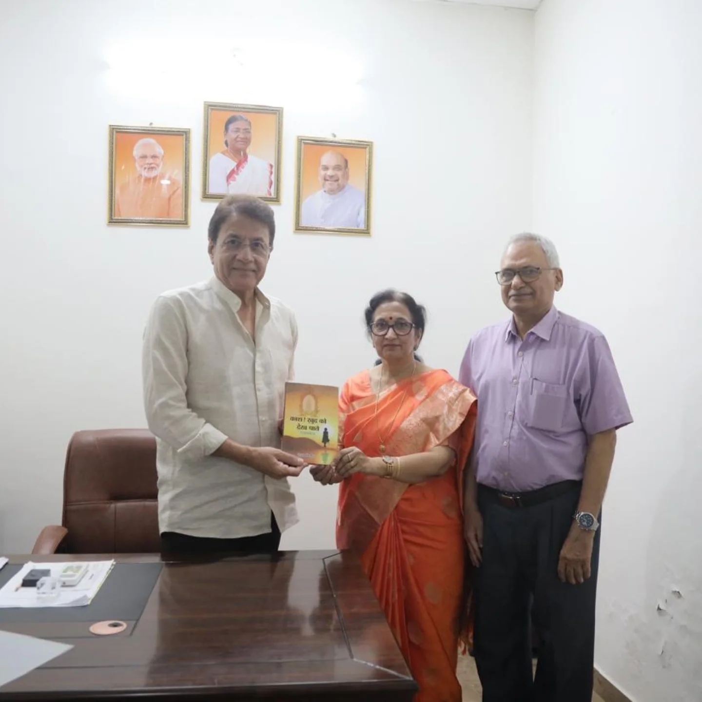 Rekha Girish Launches New Book In Meerut
